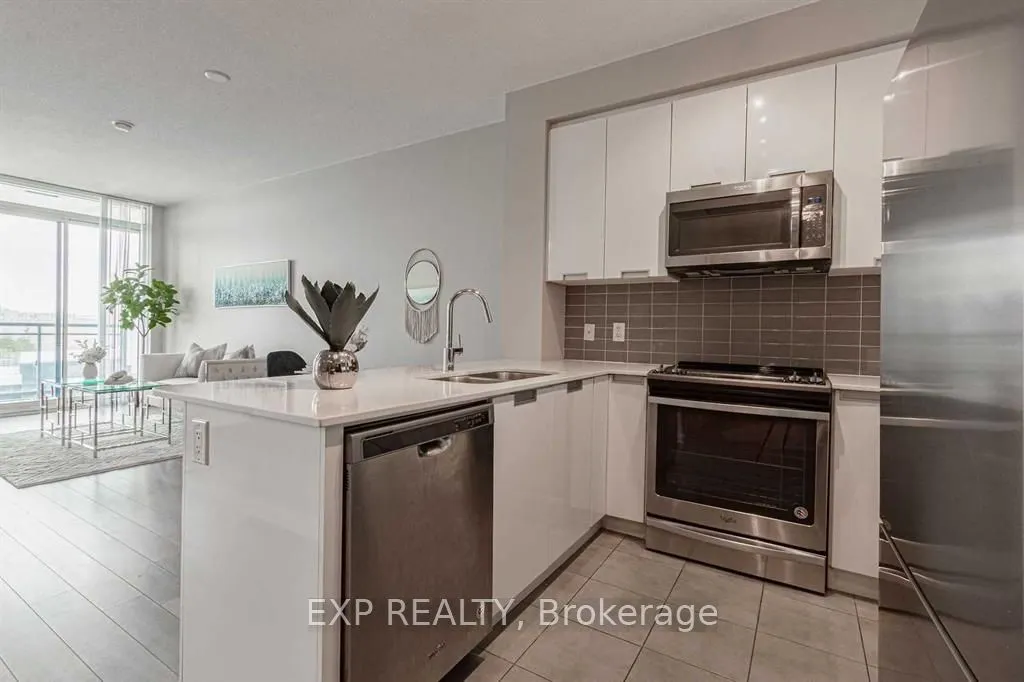 5033 FOUR SPRINGS Avenue, #815