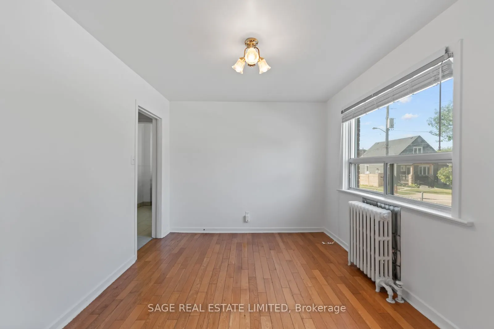 49 Bowie Avenue
