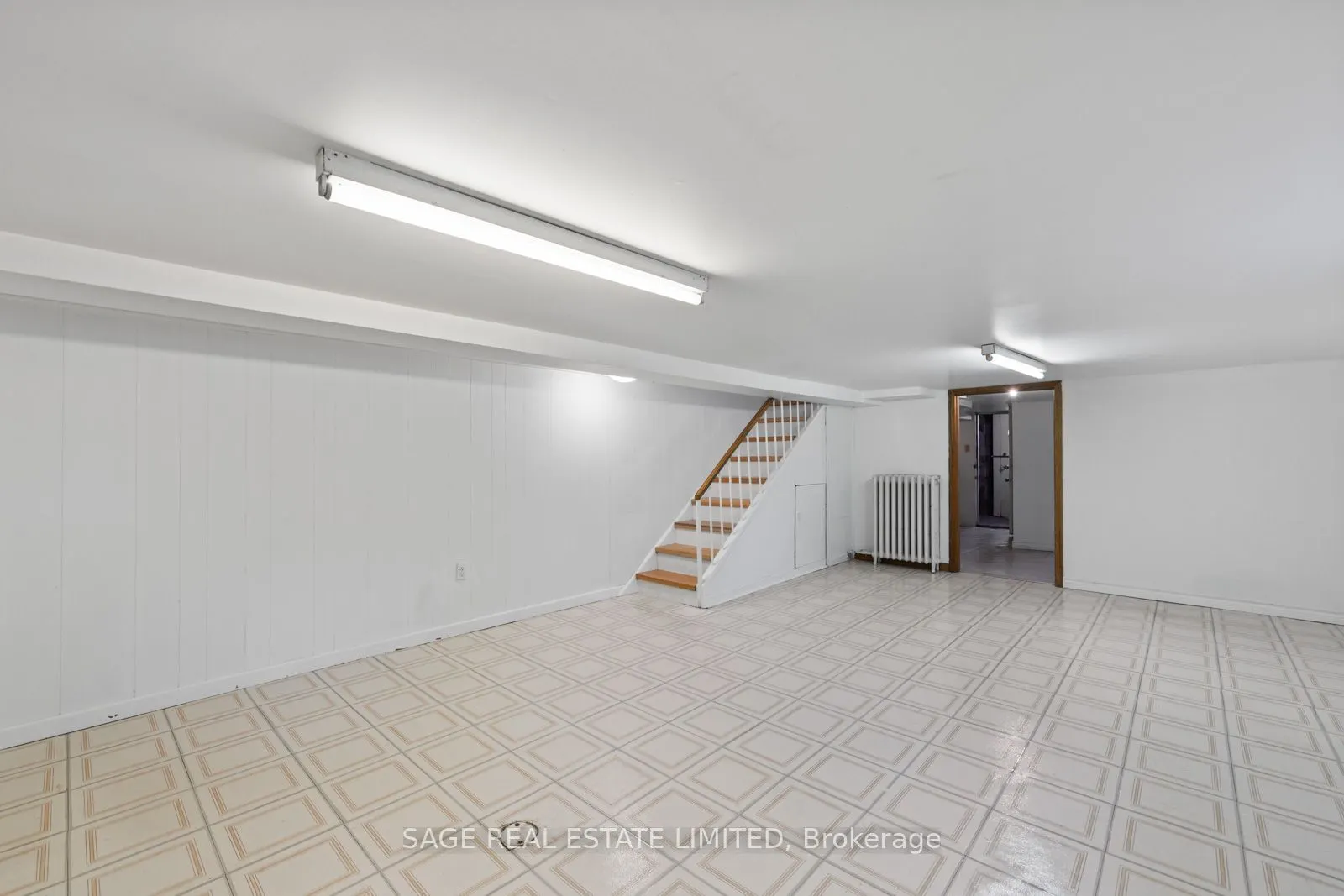 49 Bowie Avenue