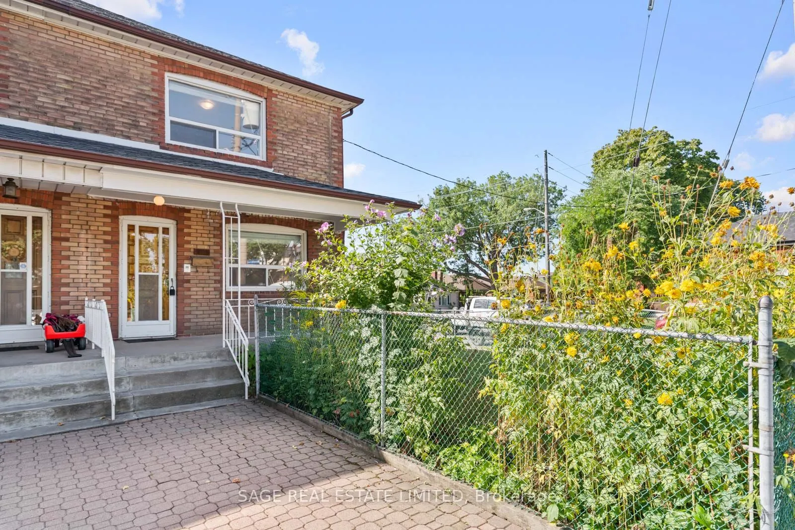 49 Bowie Avenue