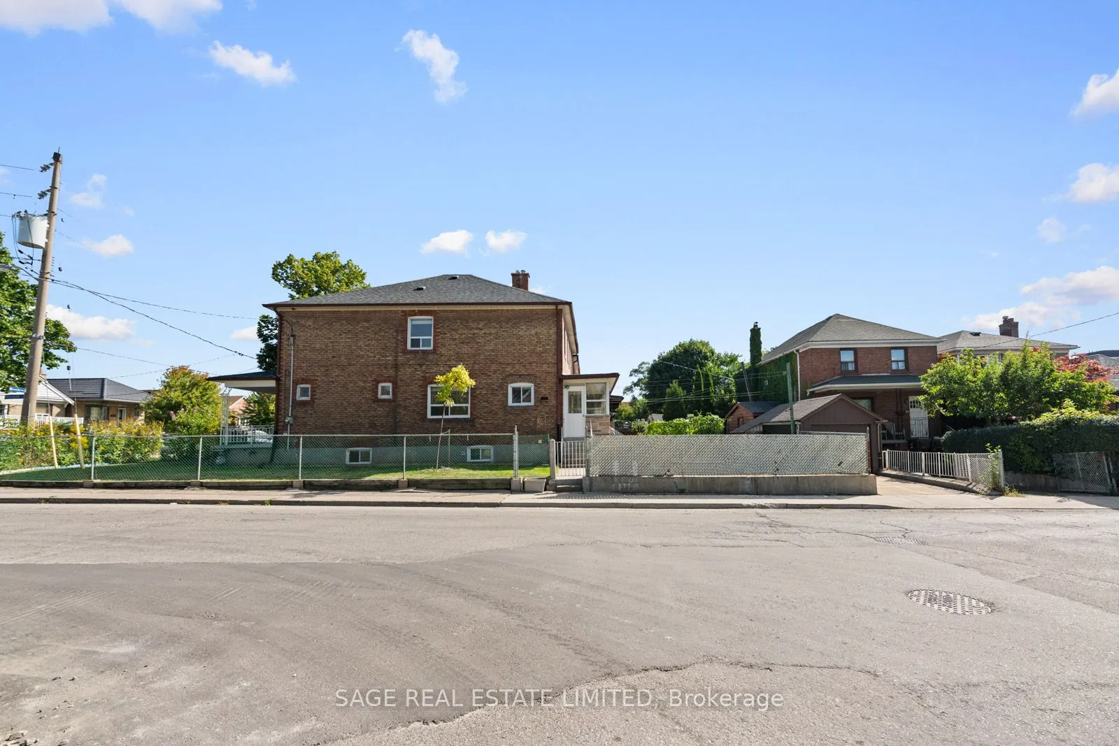 49 Bowie Avenue