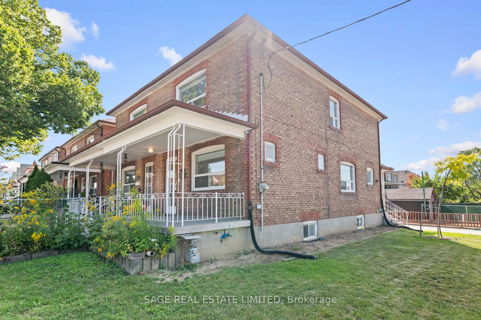 49 Bowie Avenue