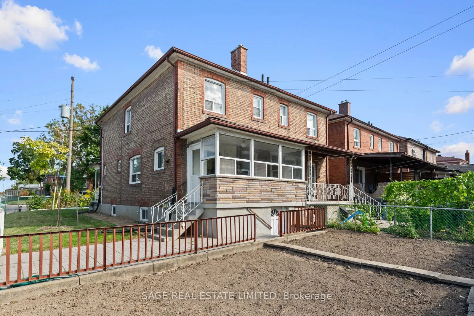 49 Bowie Avenue
