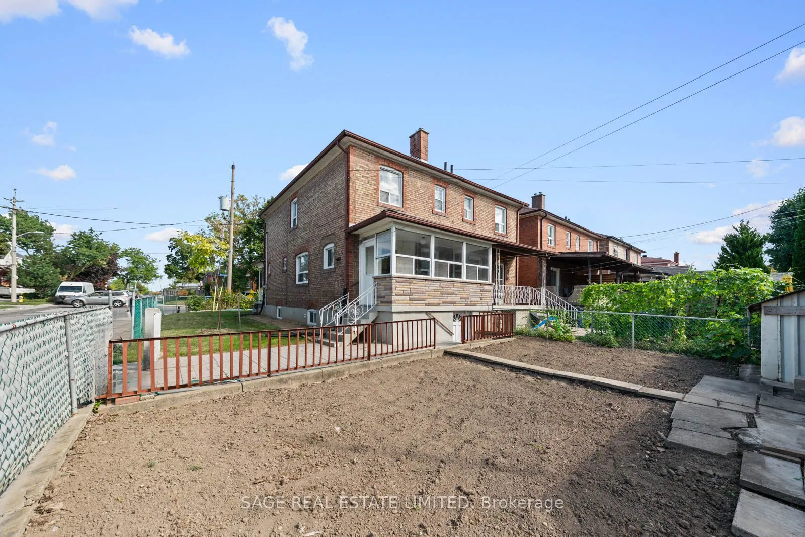 49 Bowie Avenue