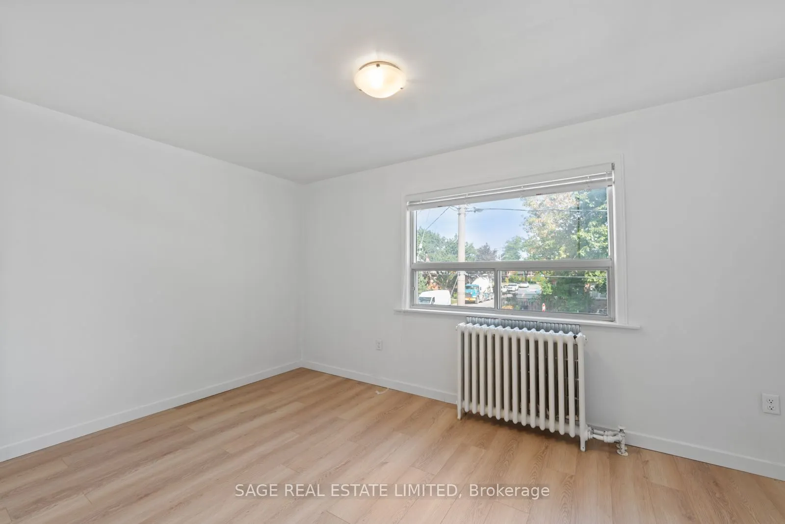 49 Bowie Avenue