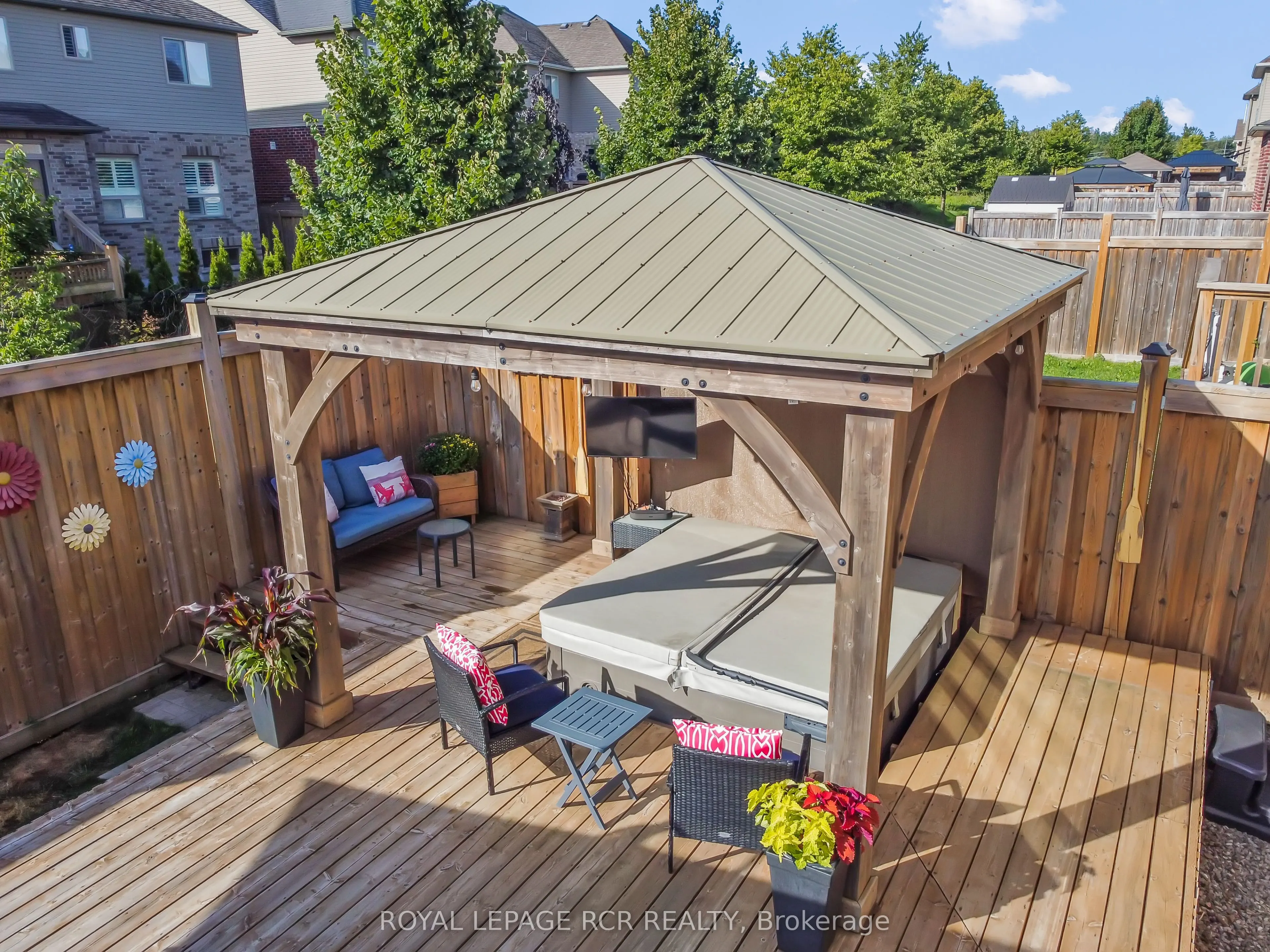 85 Laverty Crescent