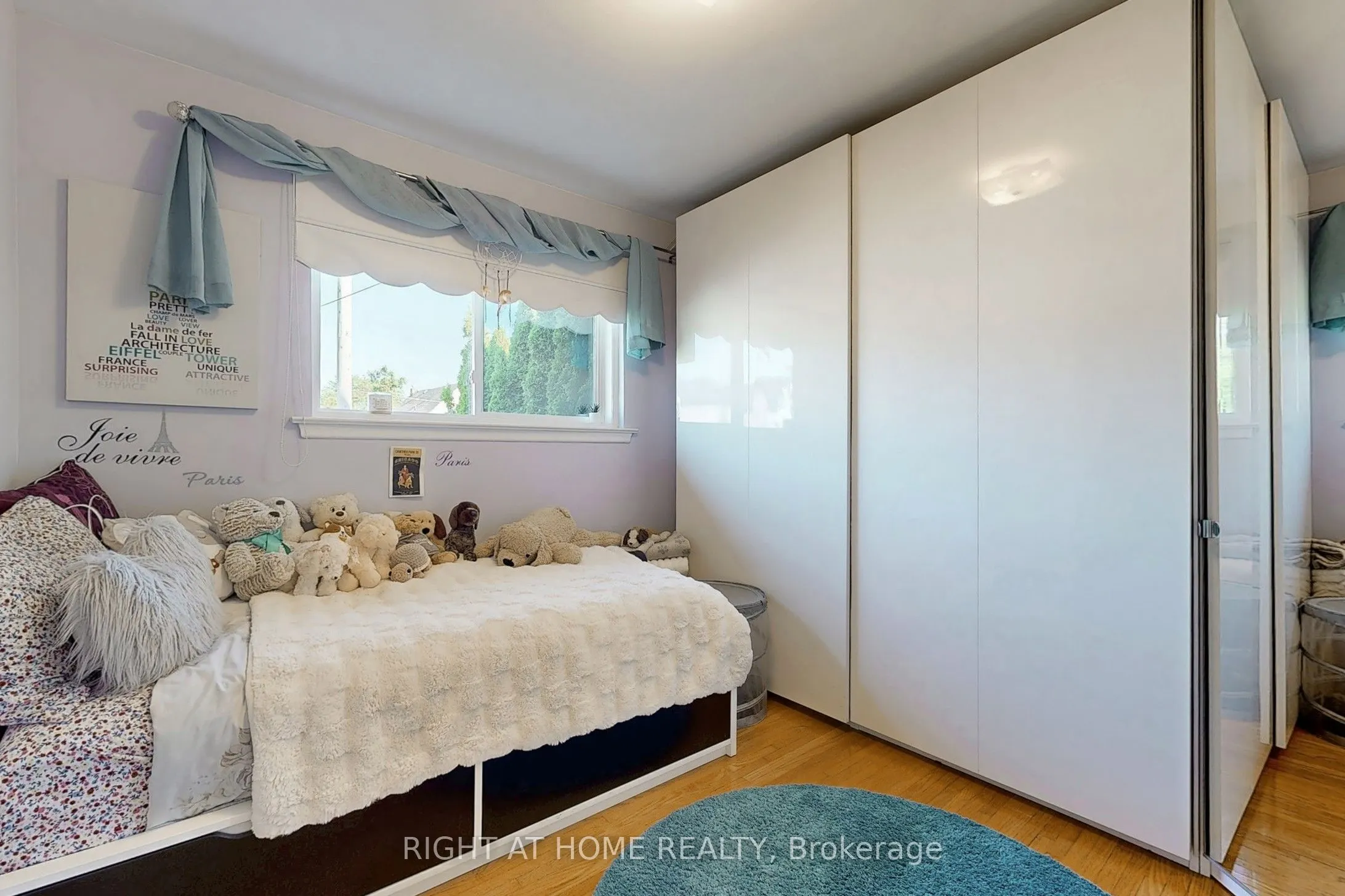 907 Fourth Street