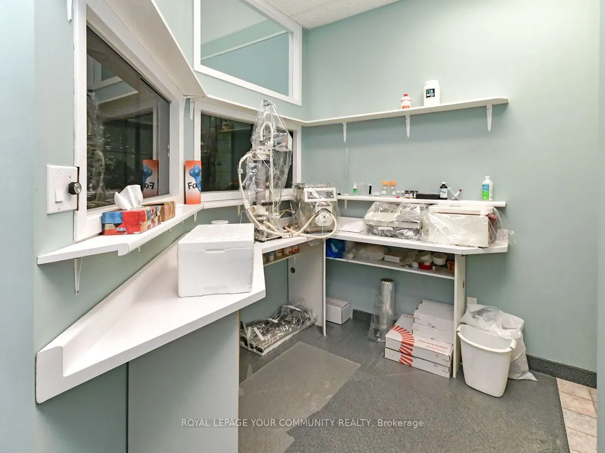 800 Petrolia Road, #3