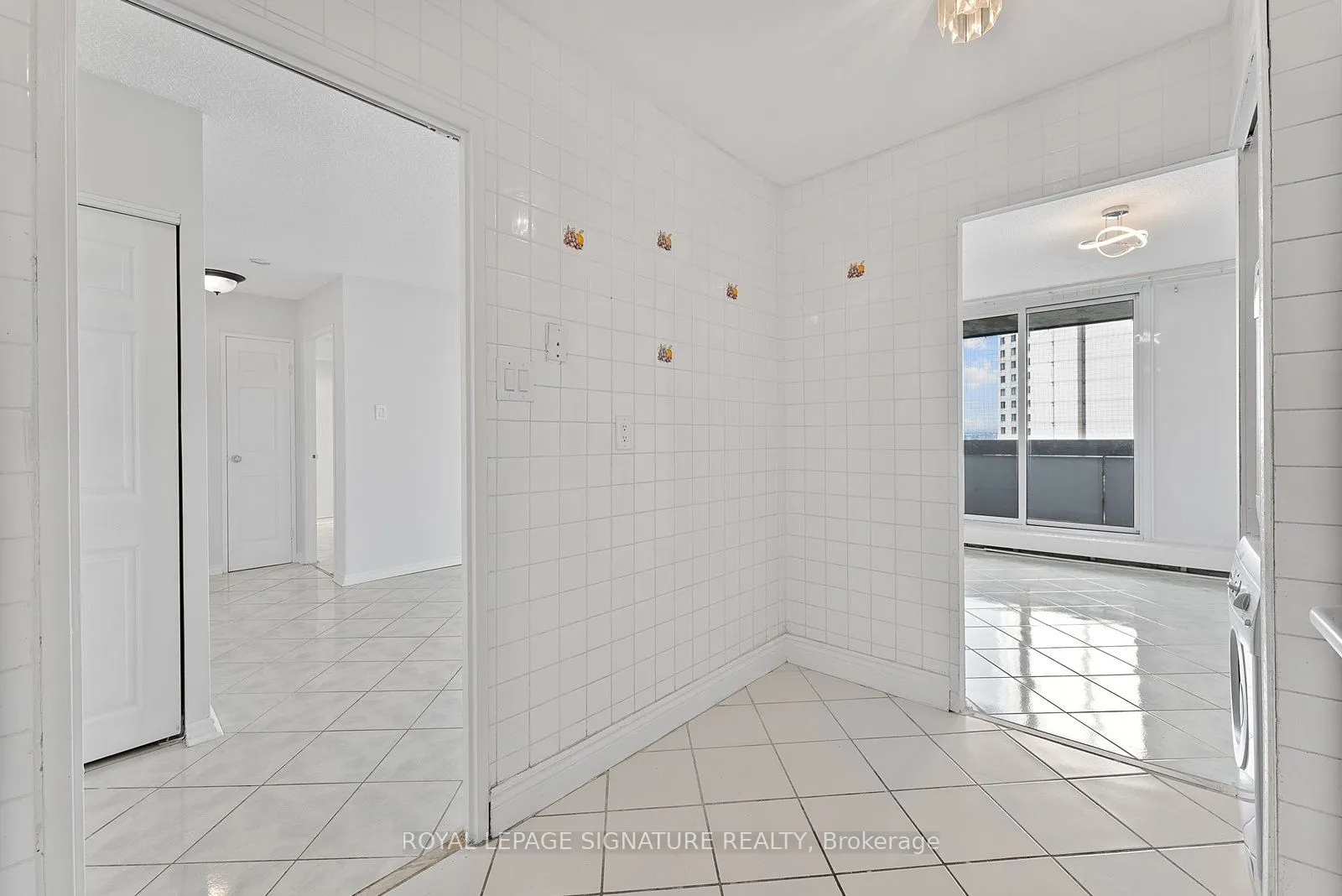 5 San Romanoway, ##906