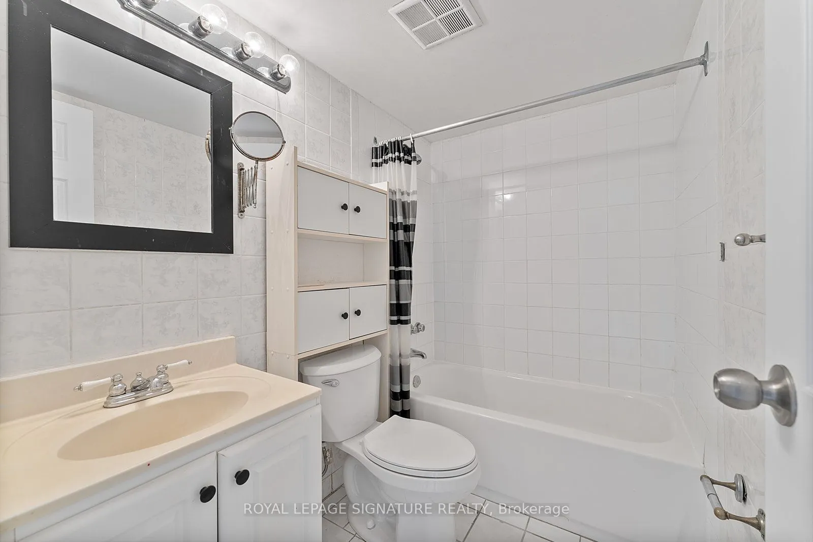 5 San Romanoway, ##906
