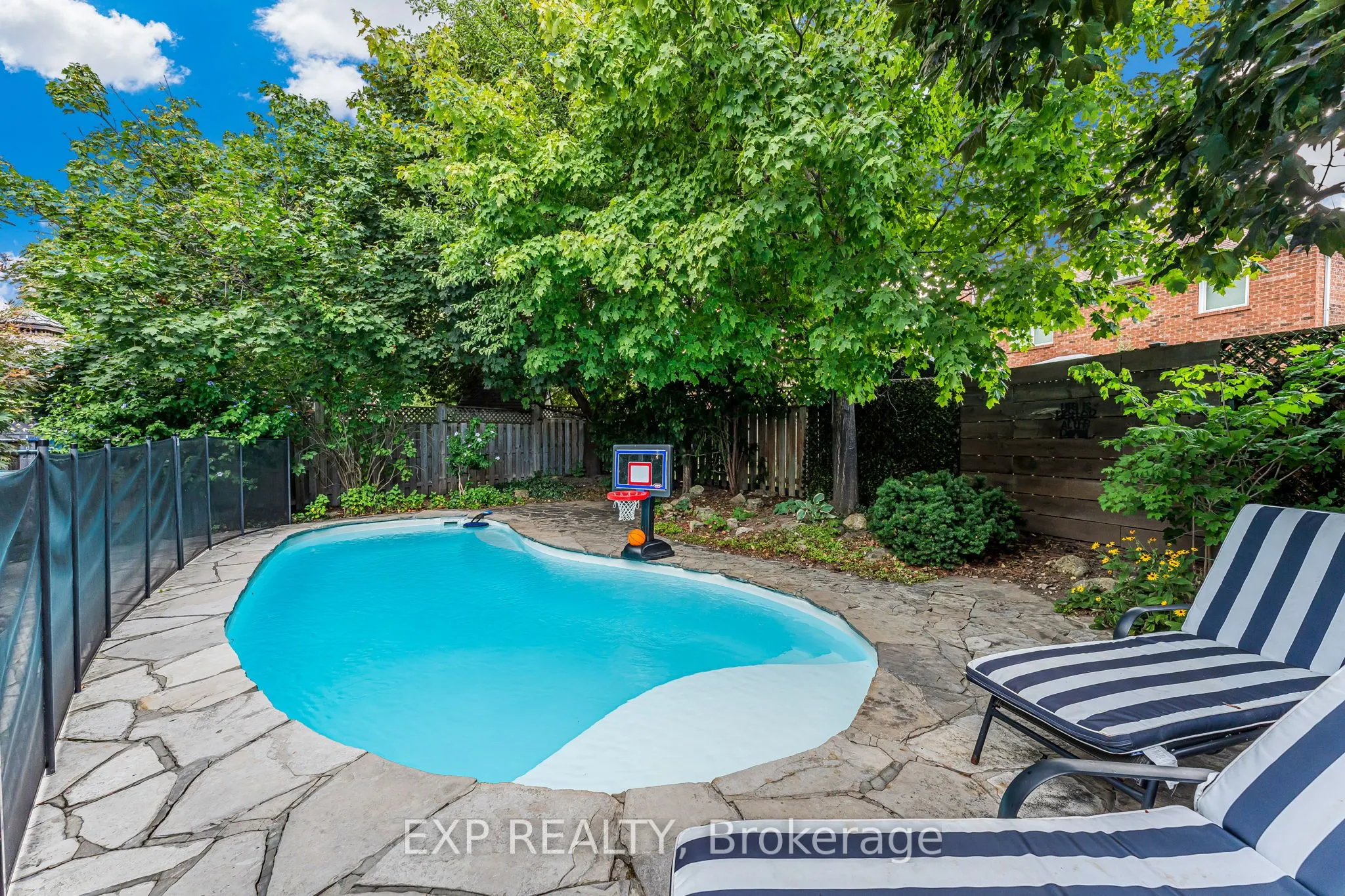 12 Killaloe Crescent