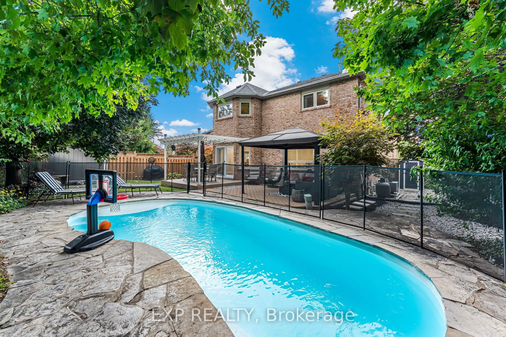 12 Killaloe Crescent