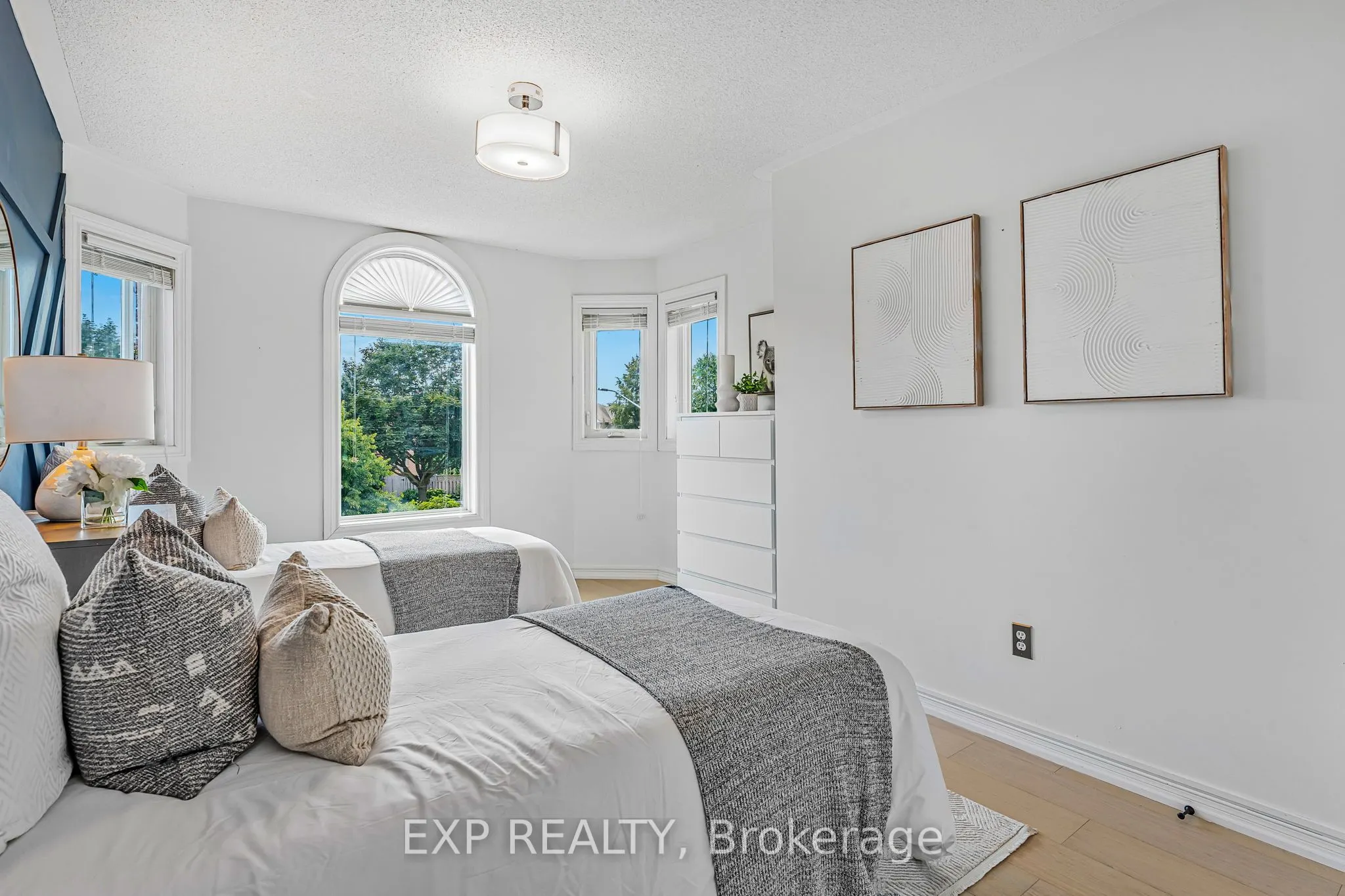 12 Killaloe Crescent