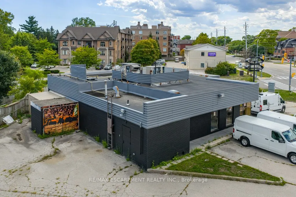 434 Plains Road E