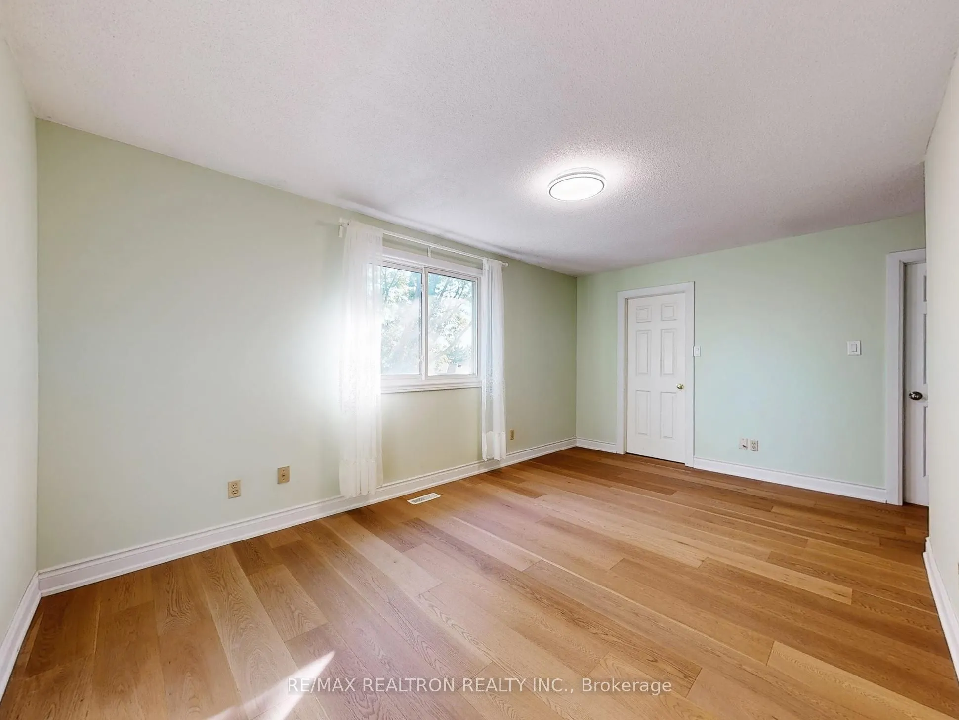 5382 Sheldon Park Drive
