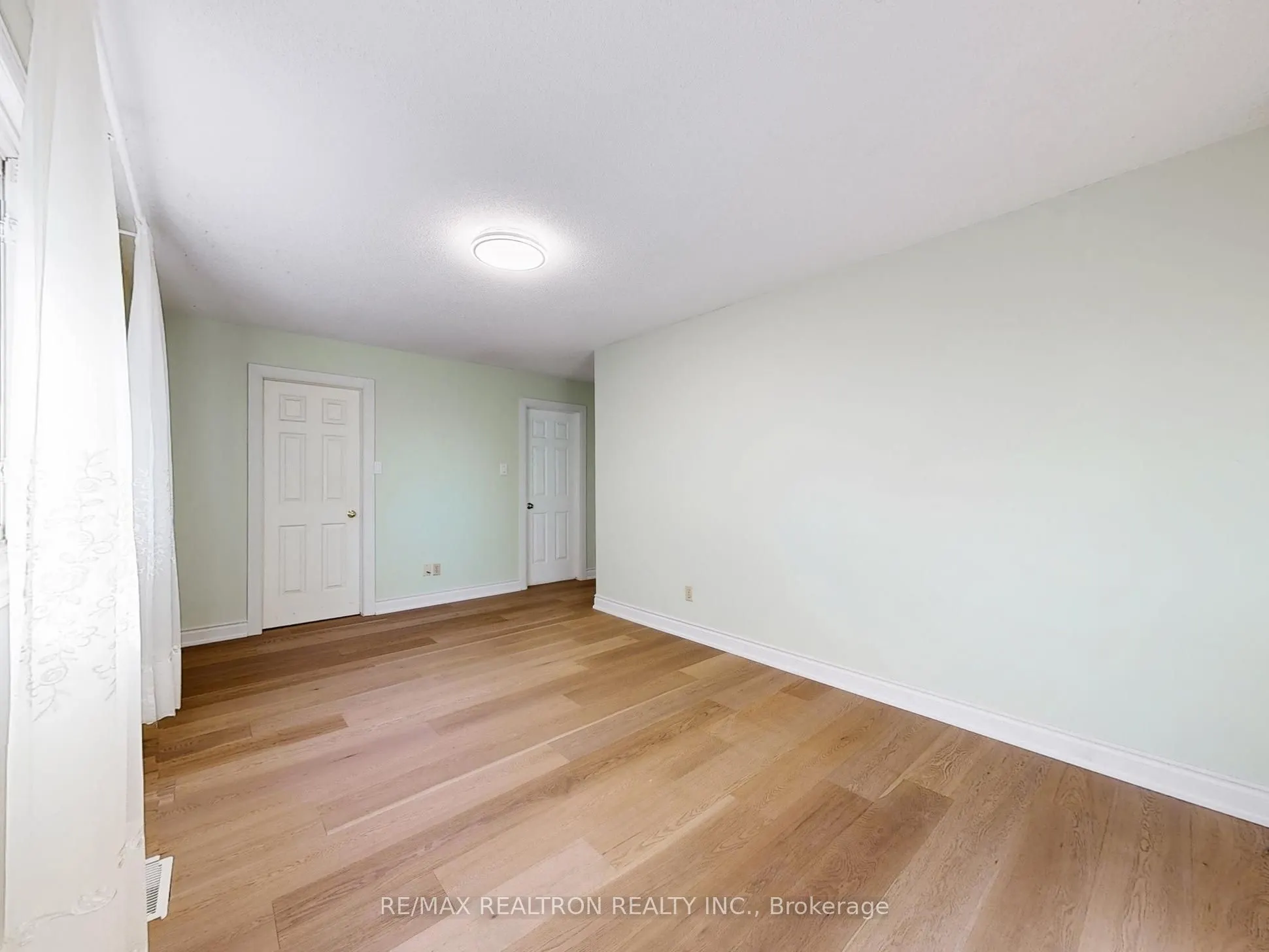 5382 Sheldon Park Drive