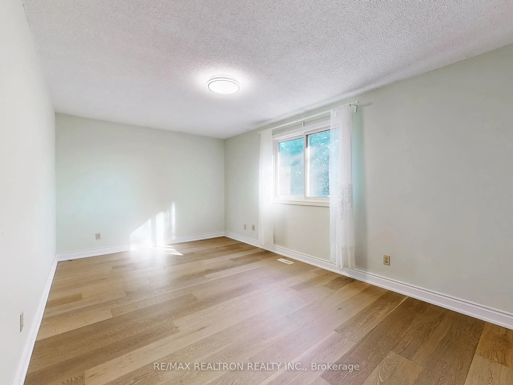 5382 Sheldon Park Drive