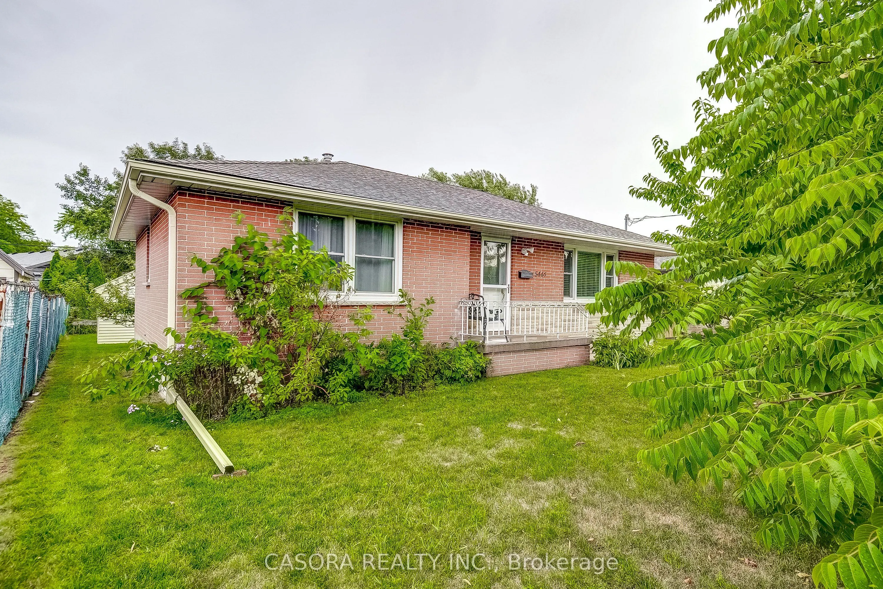 5446 Calvert Place