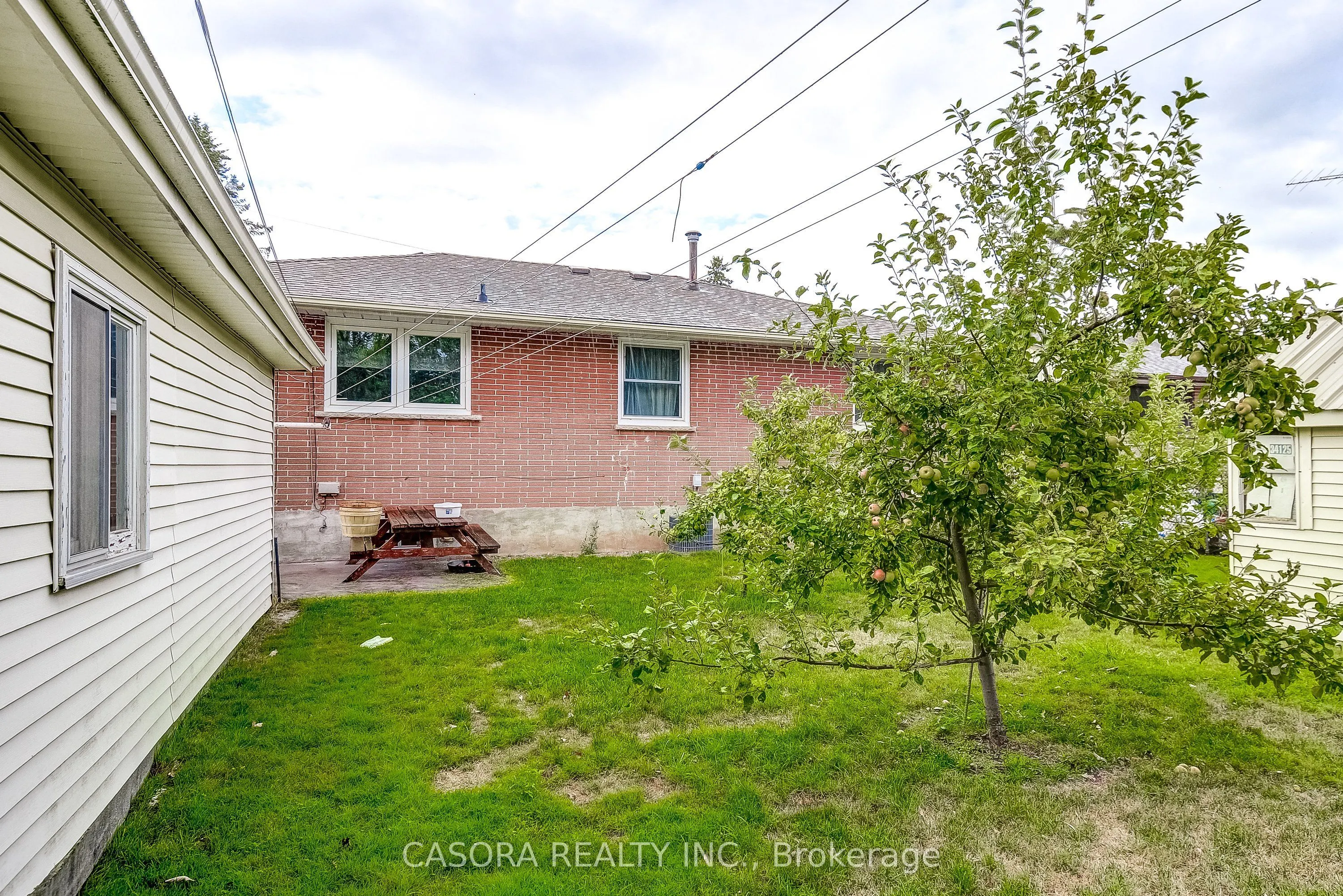 5446 Calvert Place