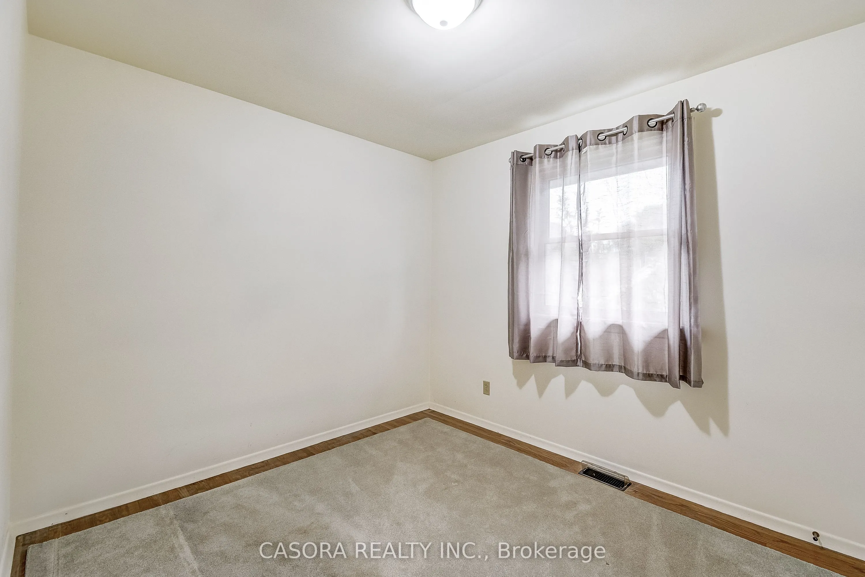 5446 Calvert Place