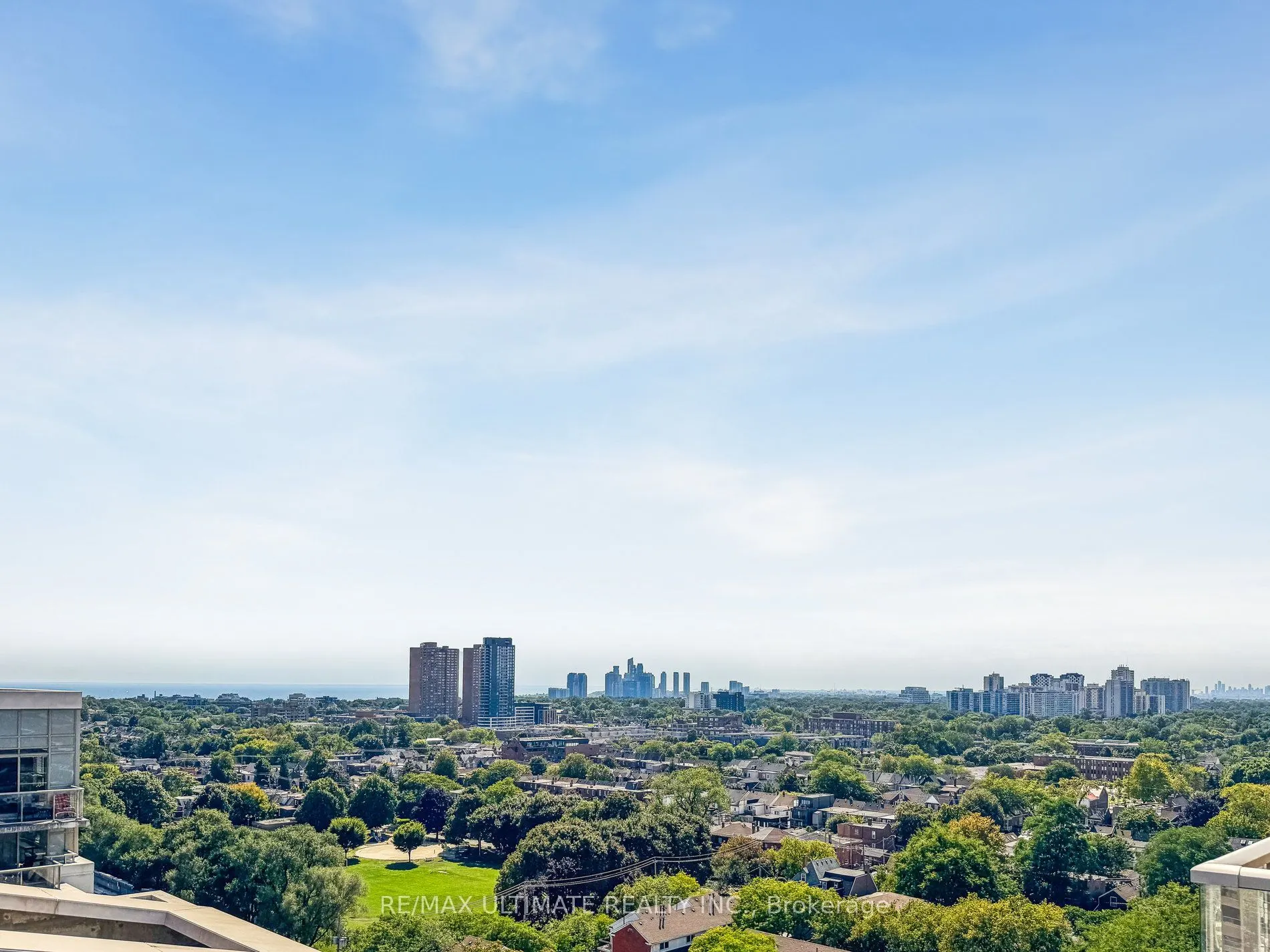 816 Lansdowne Avenue, #1402