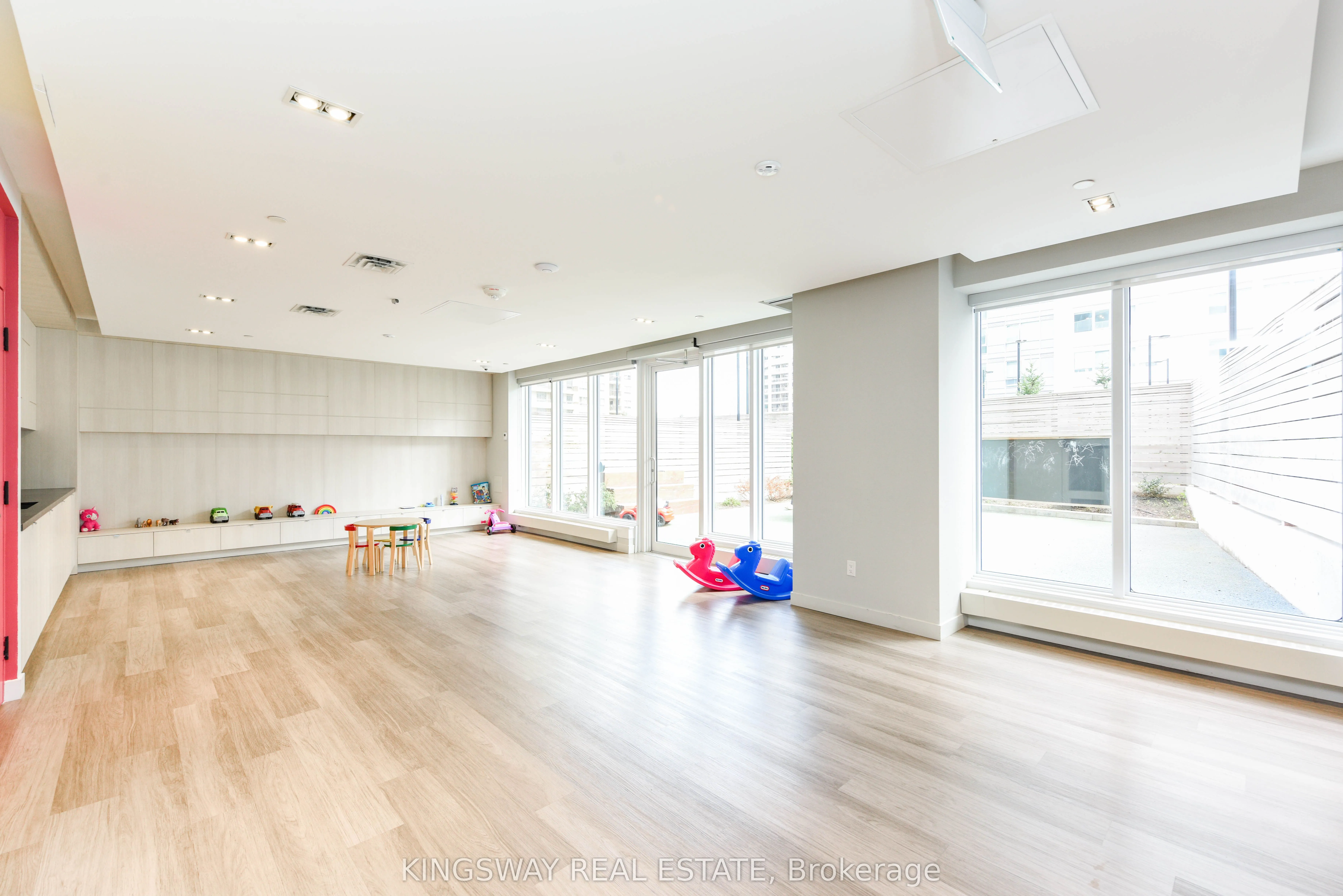 4065 Confederation Parkway, #2505
