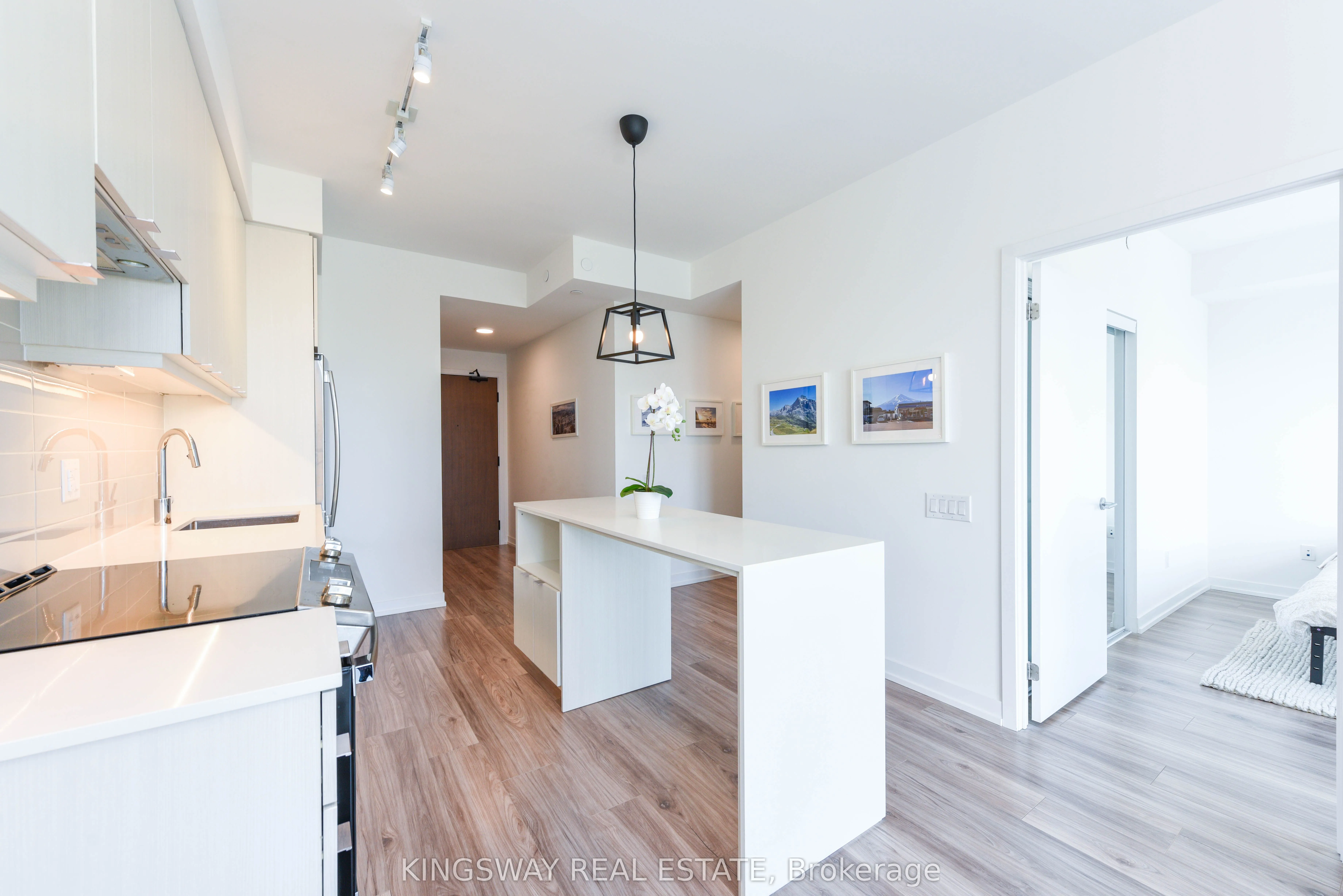 4065 Confederation Parkway, #2505