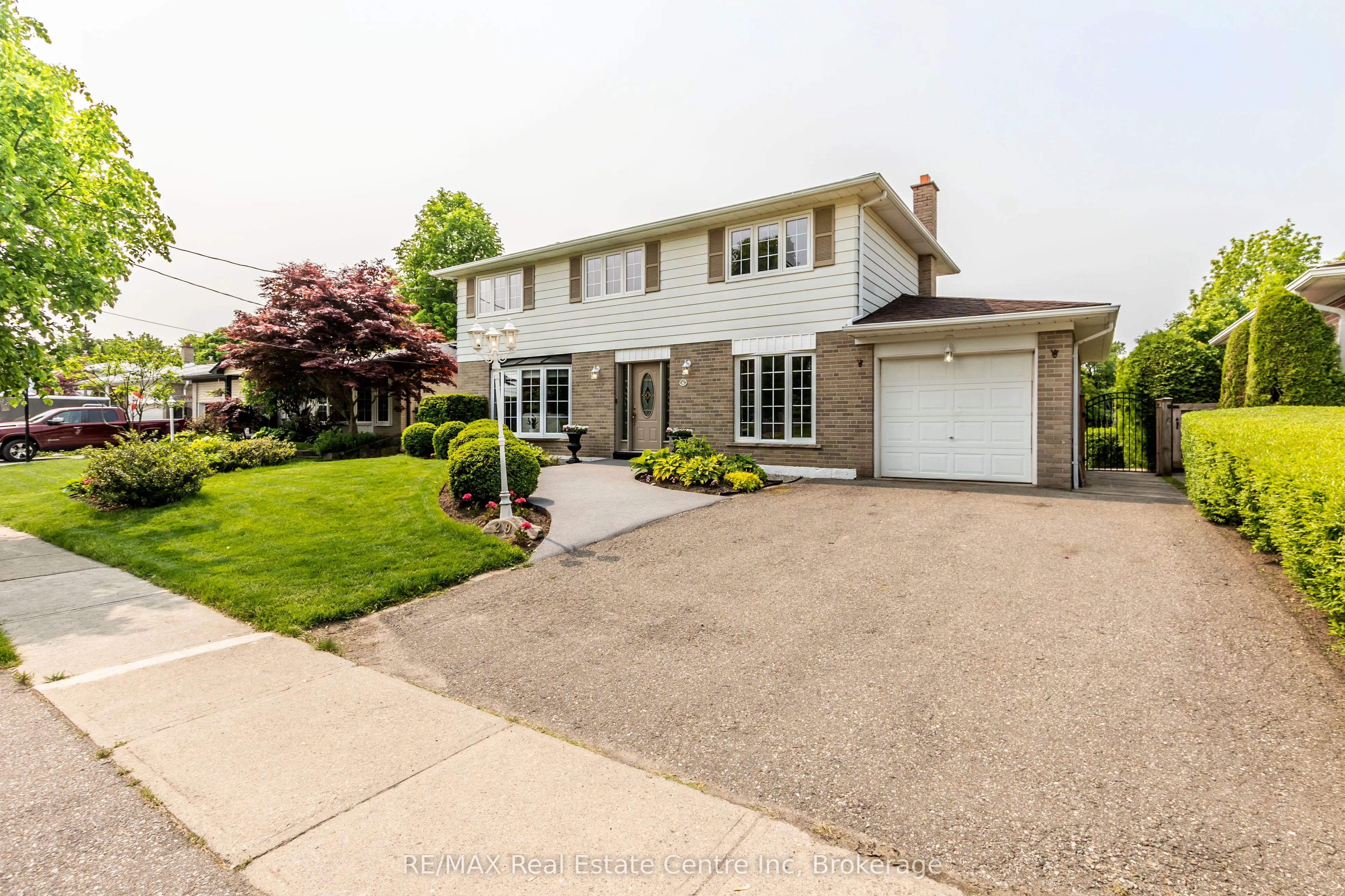29 stockman Crescent