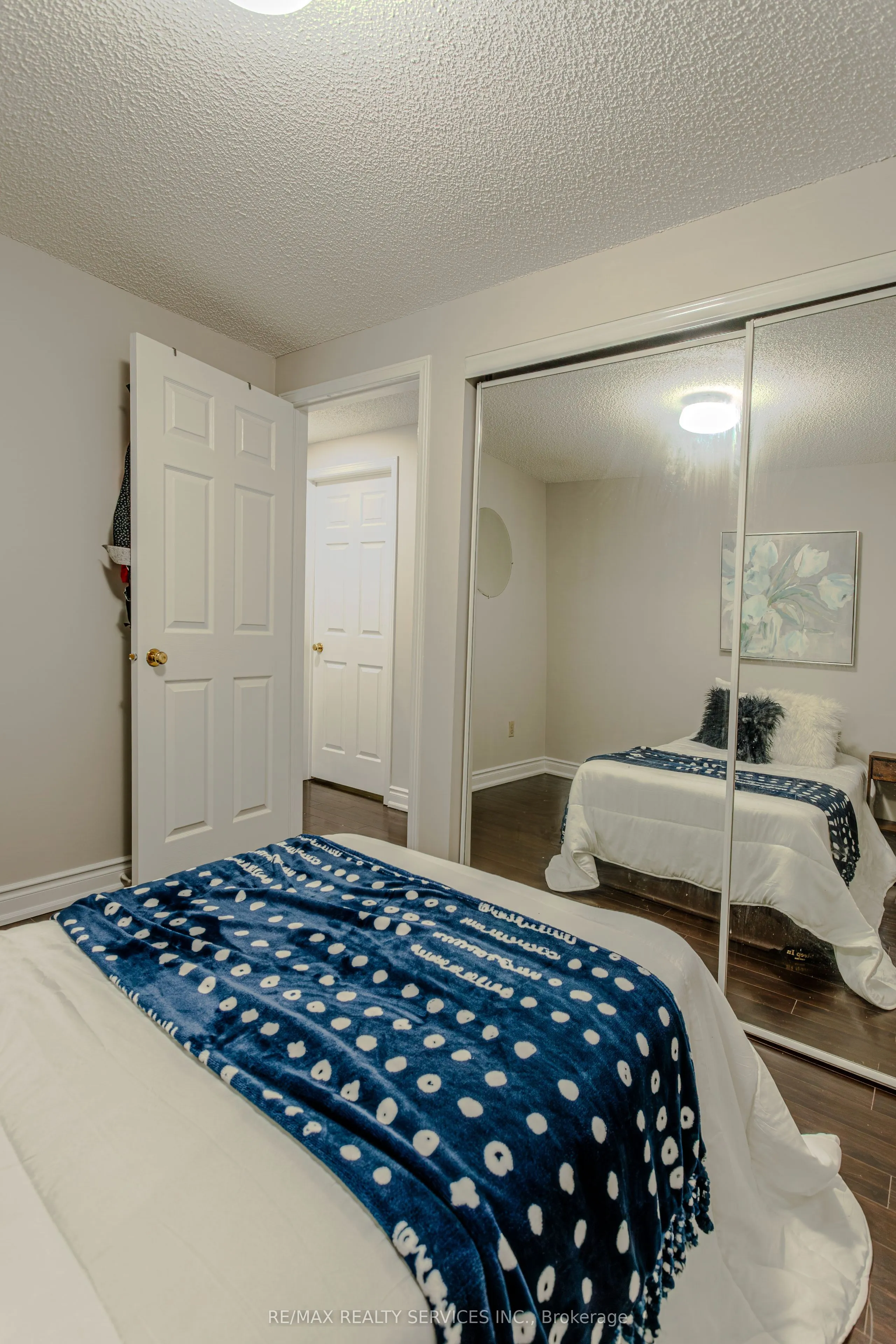 32 Heddon Court