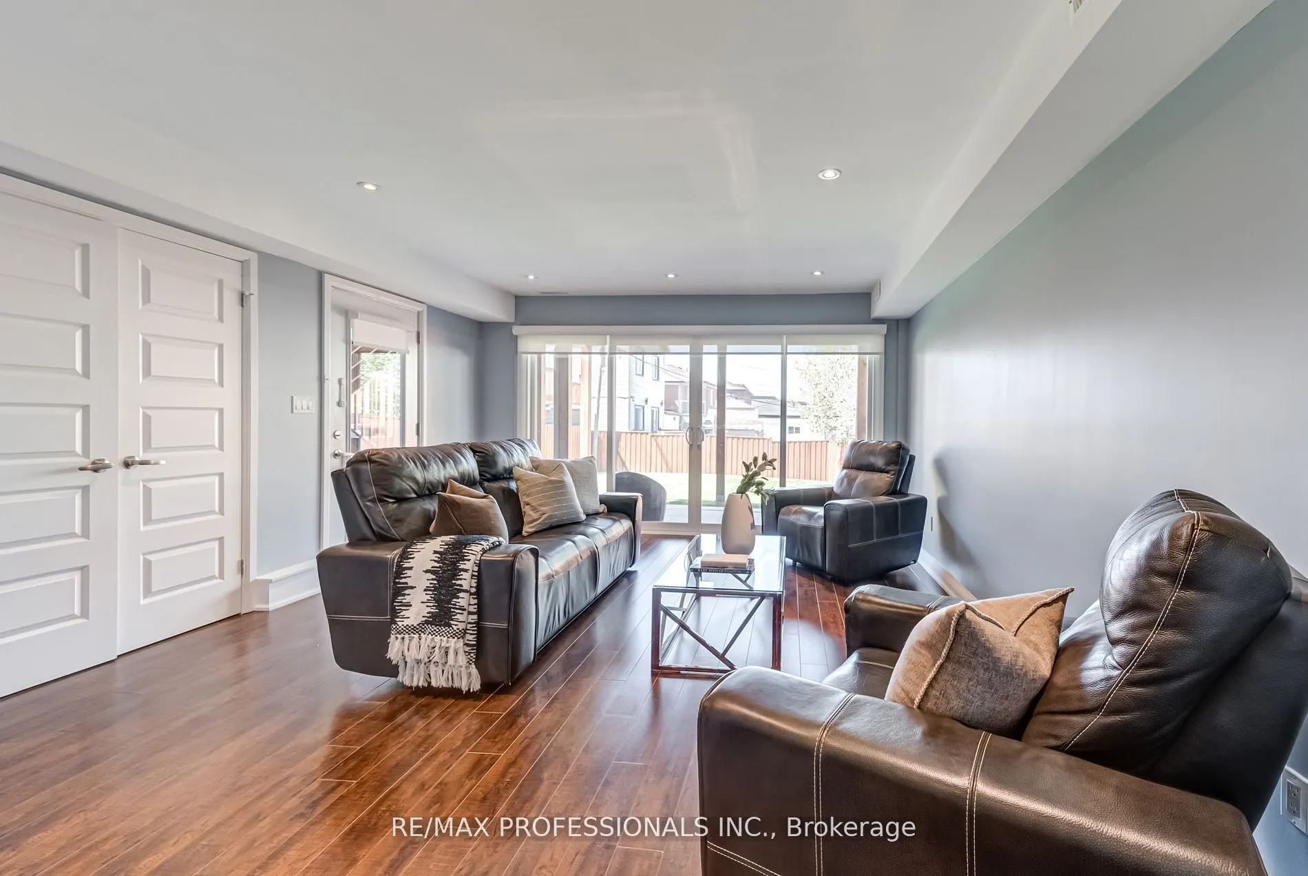 372 Silverthorn Avenue