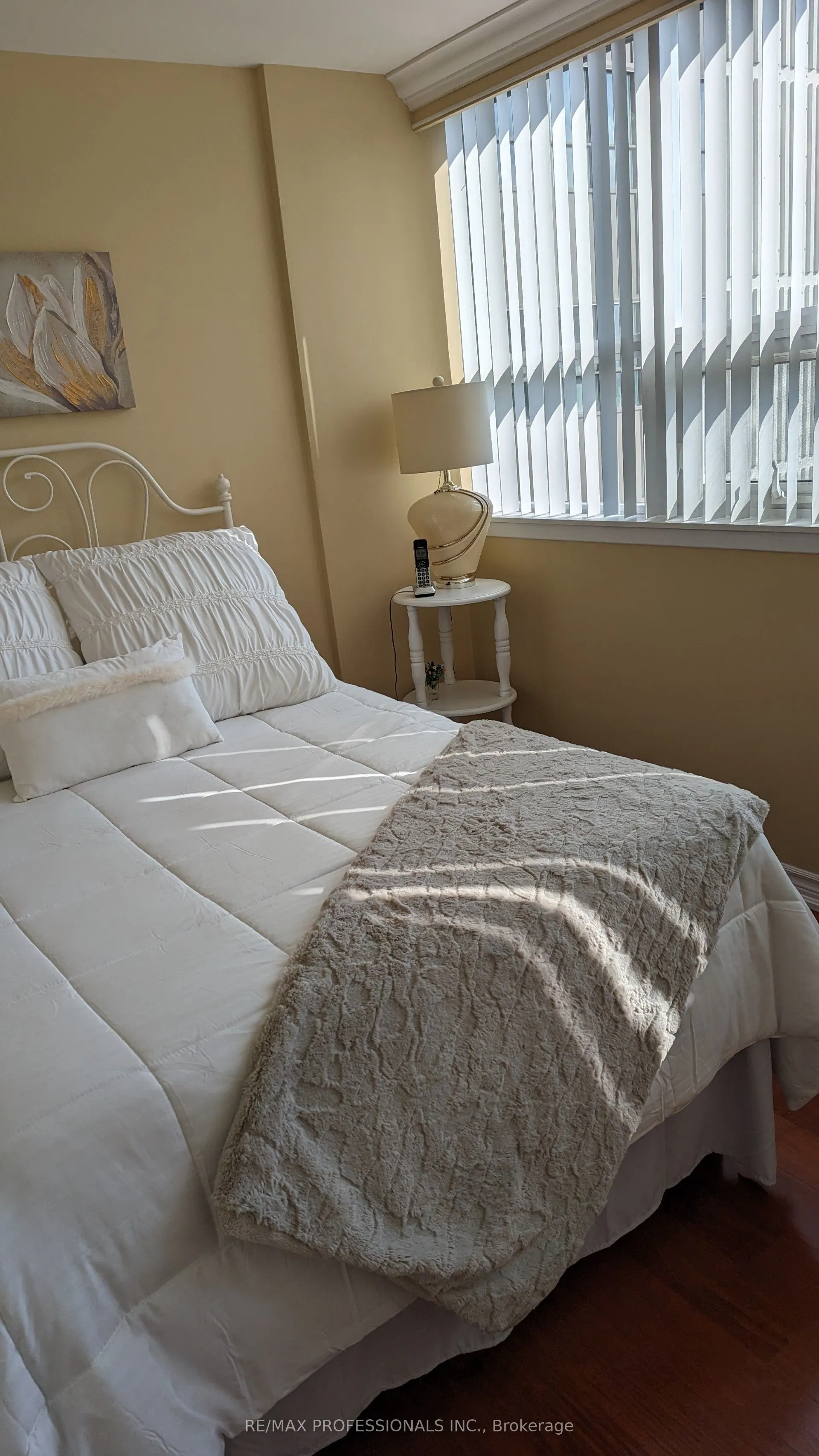 2323 Confederation Parkway, #802