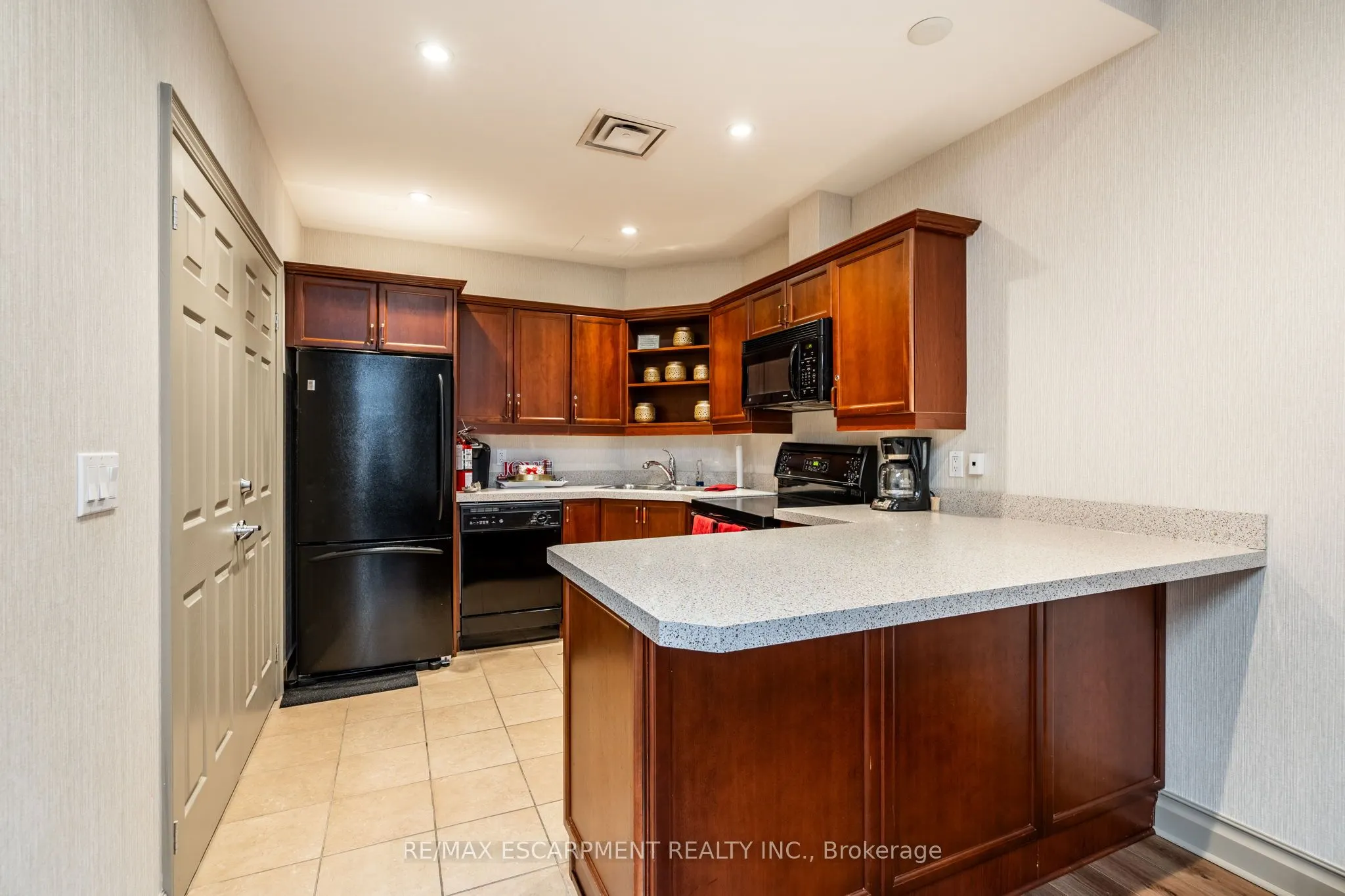 1477 Lakeshore Road, #1102