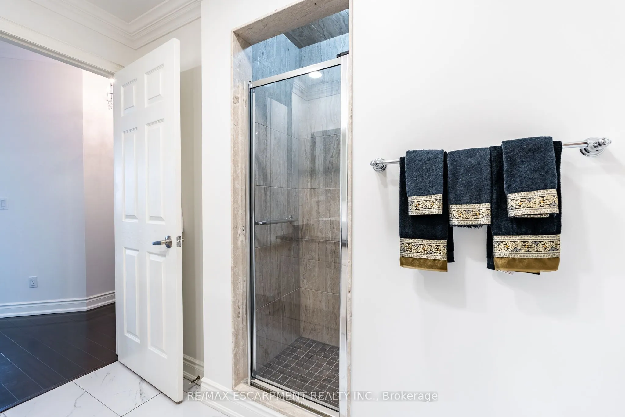 1477 Lakeshore Road, #1102