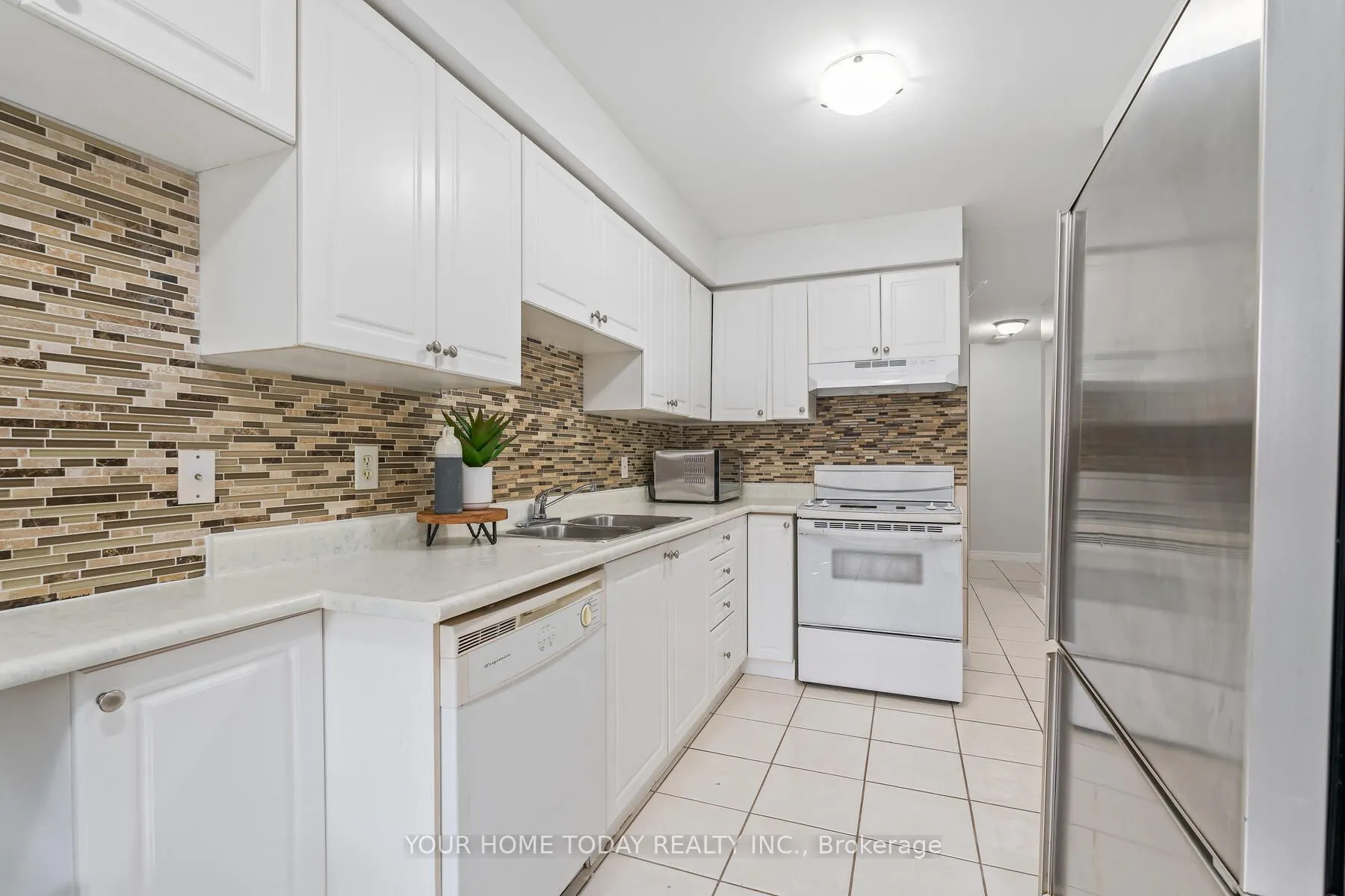 4055 Forest Run Avenue, #23