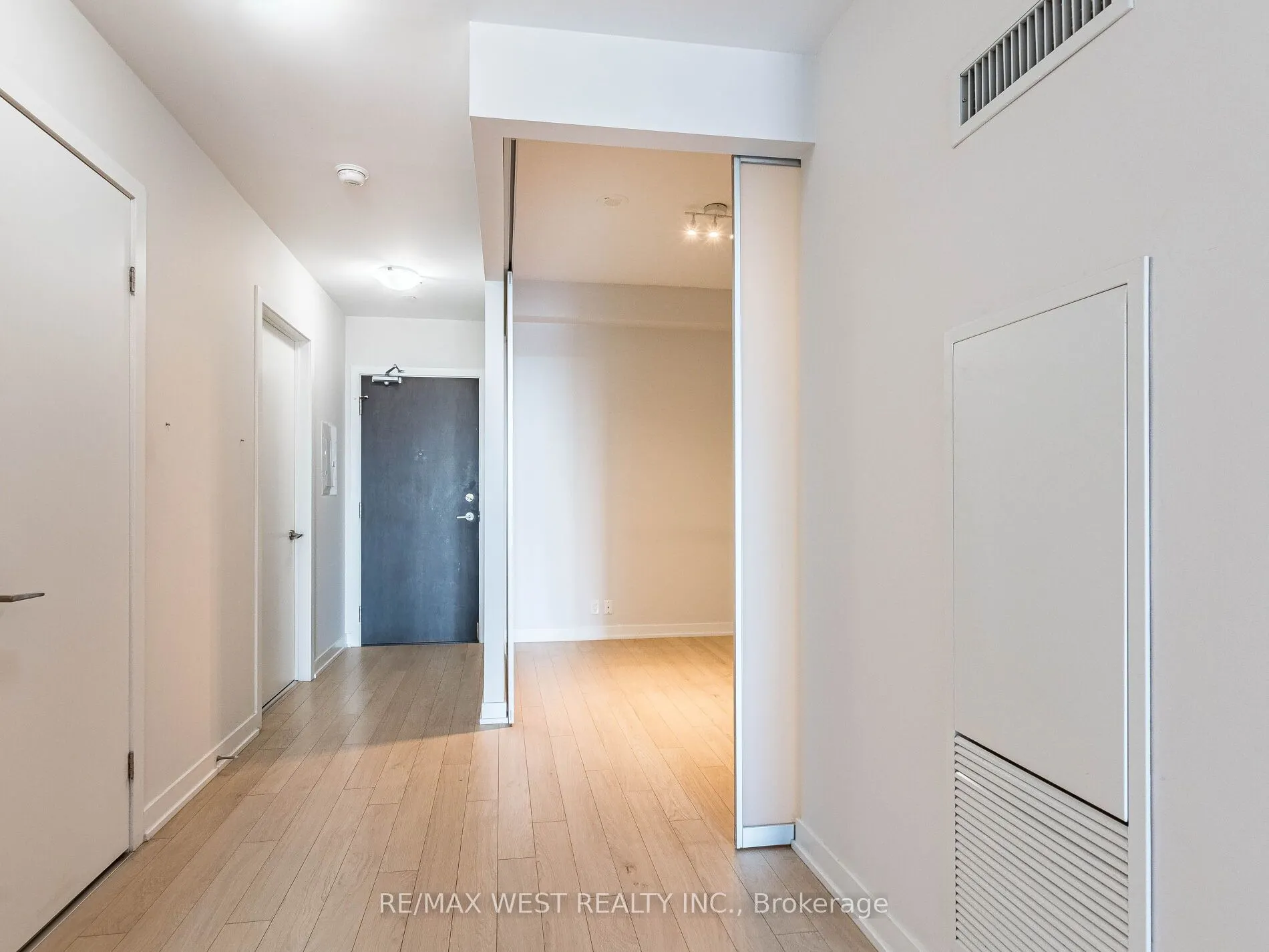 10 Park Lawn Road, #602