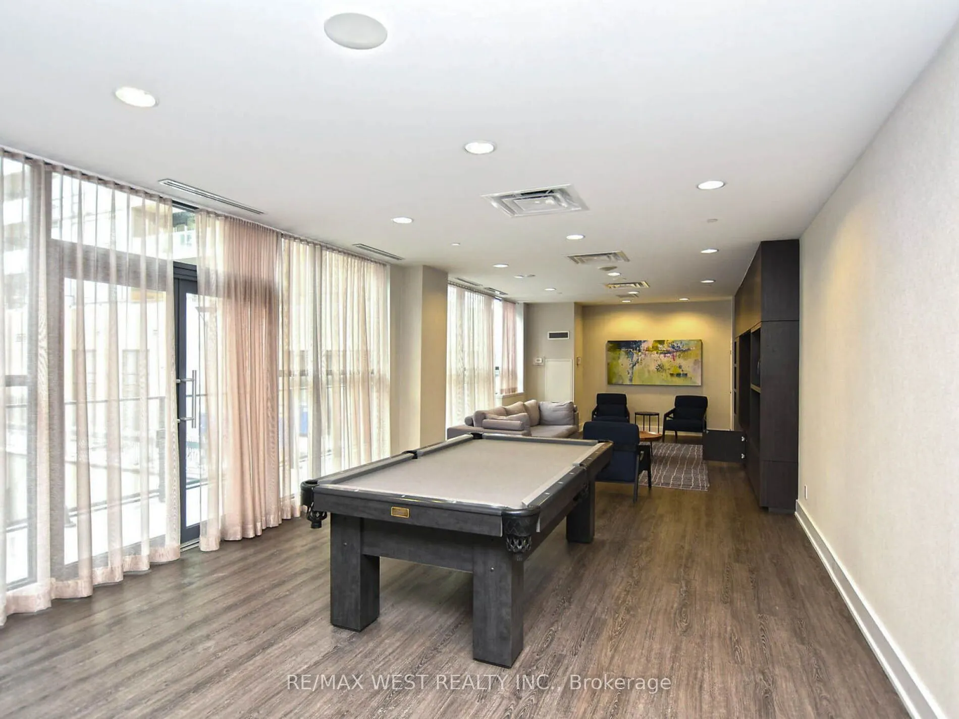 10 Park Lawn Road, #602