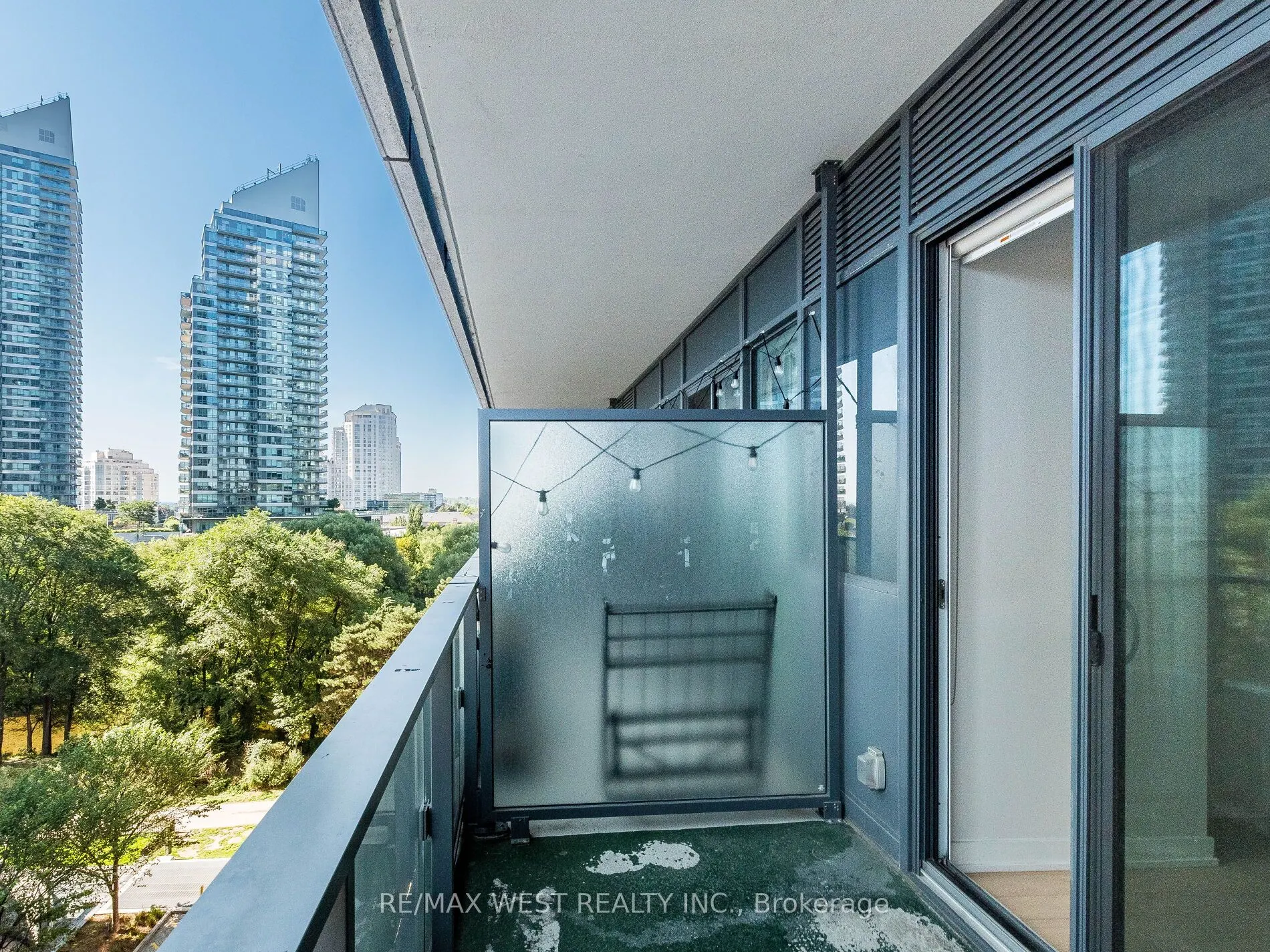 10 Park Lawn Road, #602