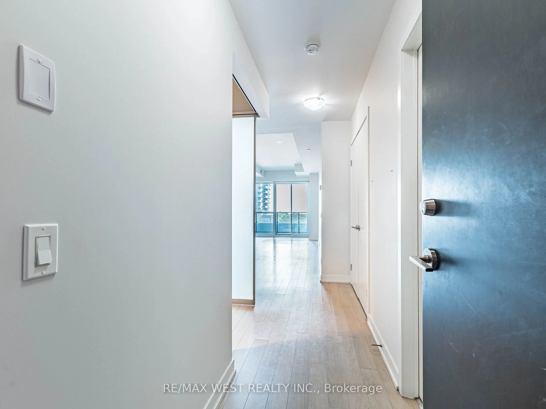 10 Park Lawn Road, #602