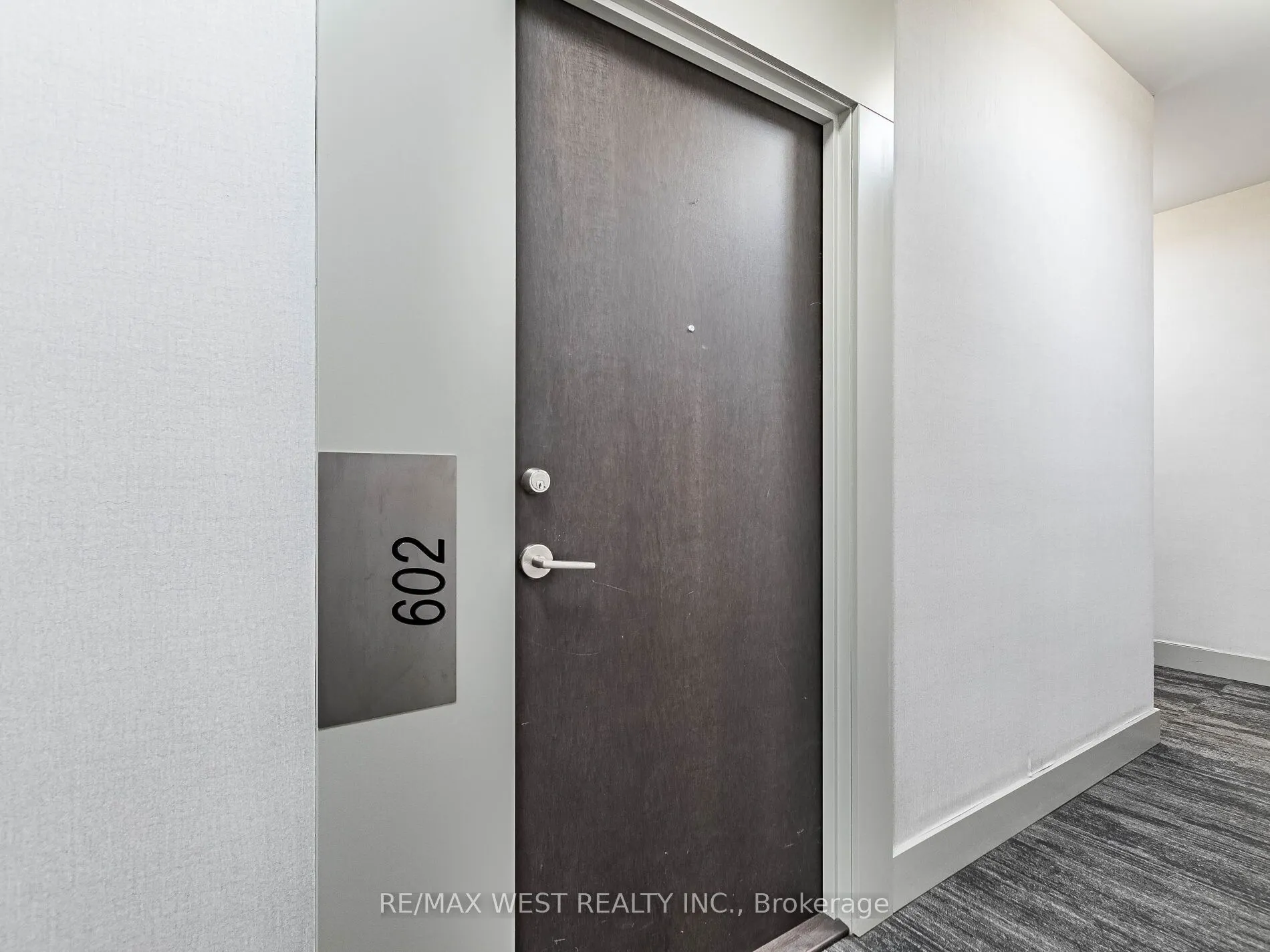 10 Park Lawn Road, #602