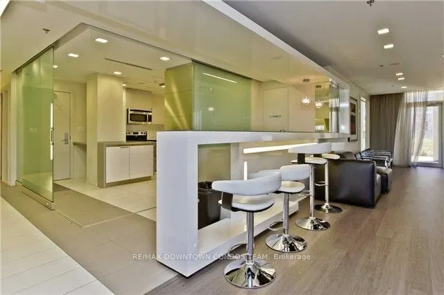 16 Brookers Lane, #2503