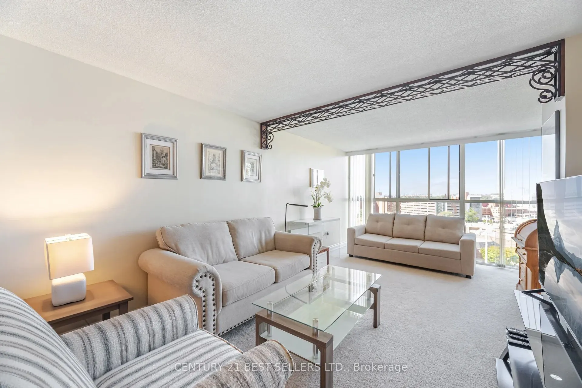 2091 Hurontario Street, #1107