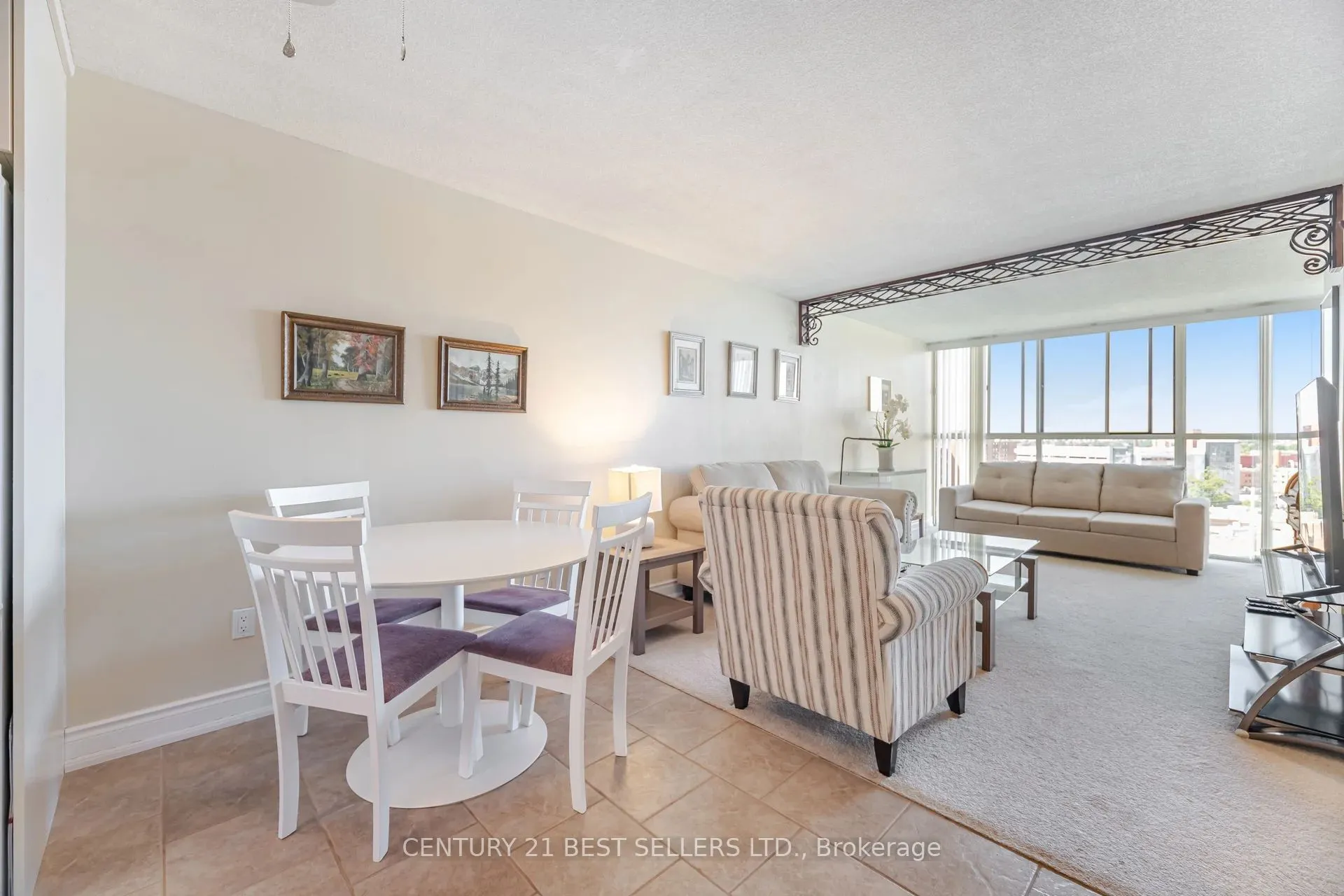 2091 Hurontario Street, #1107