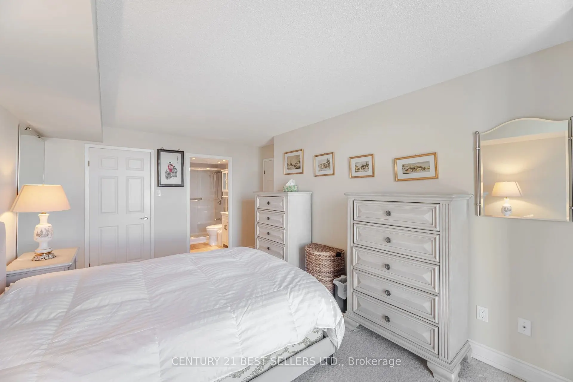2091 Hurontario Street, #1107