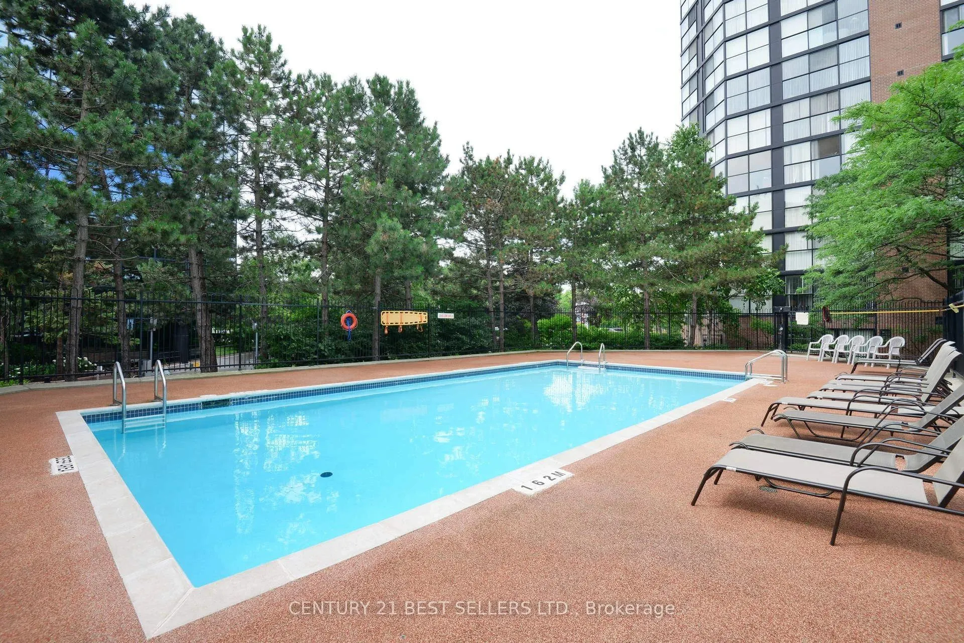 2091 Hurontario Street, #1107
