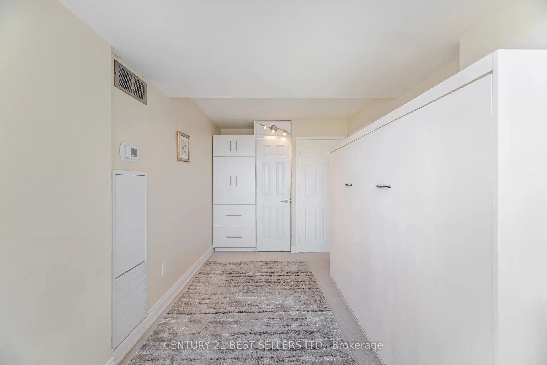 2091 Hurontario Street, #1107