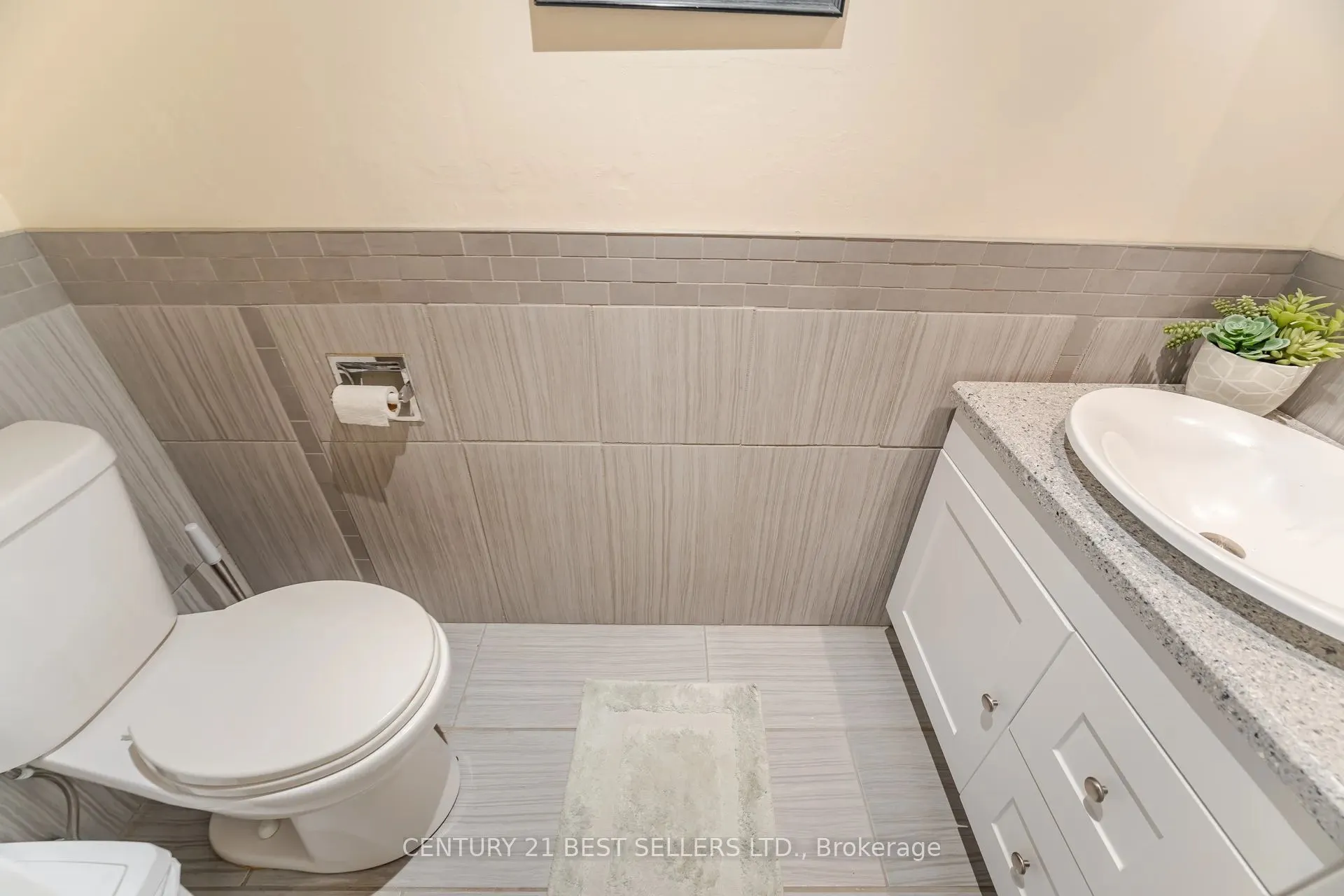 2091 Hurontario Street, #1107
