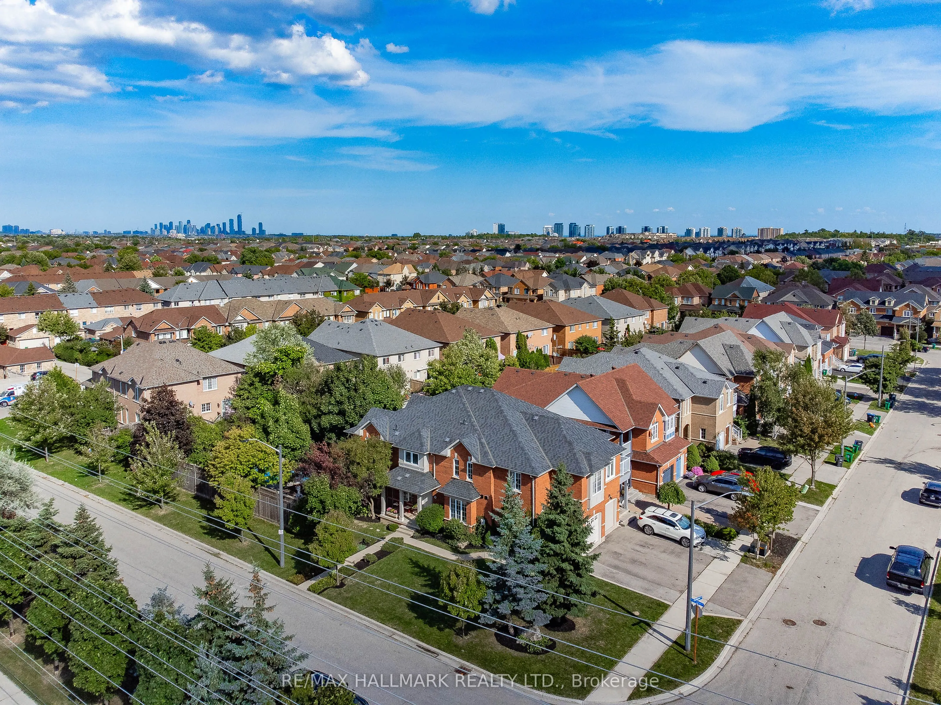 3288 Equestrian Crescent