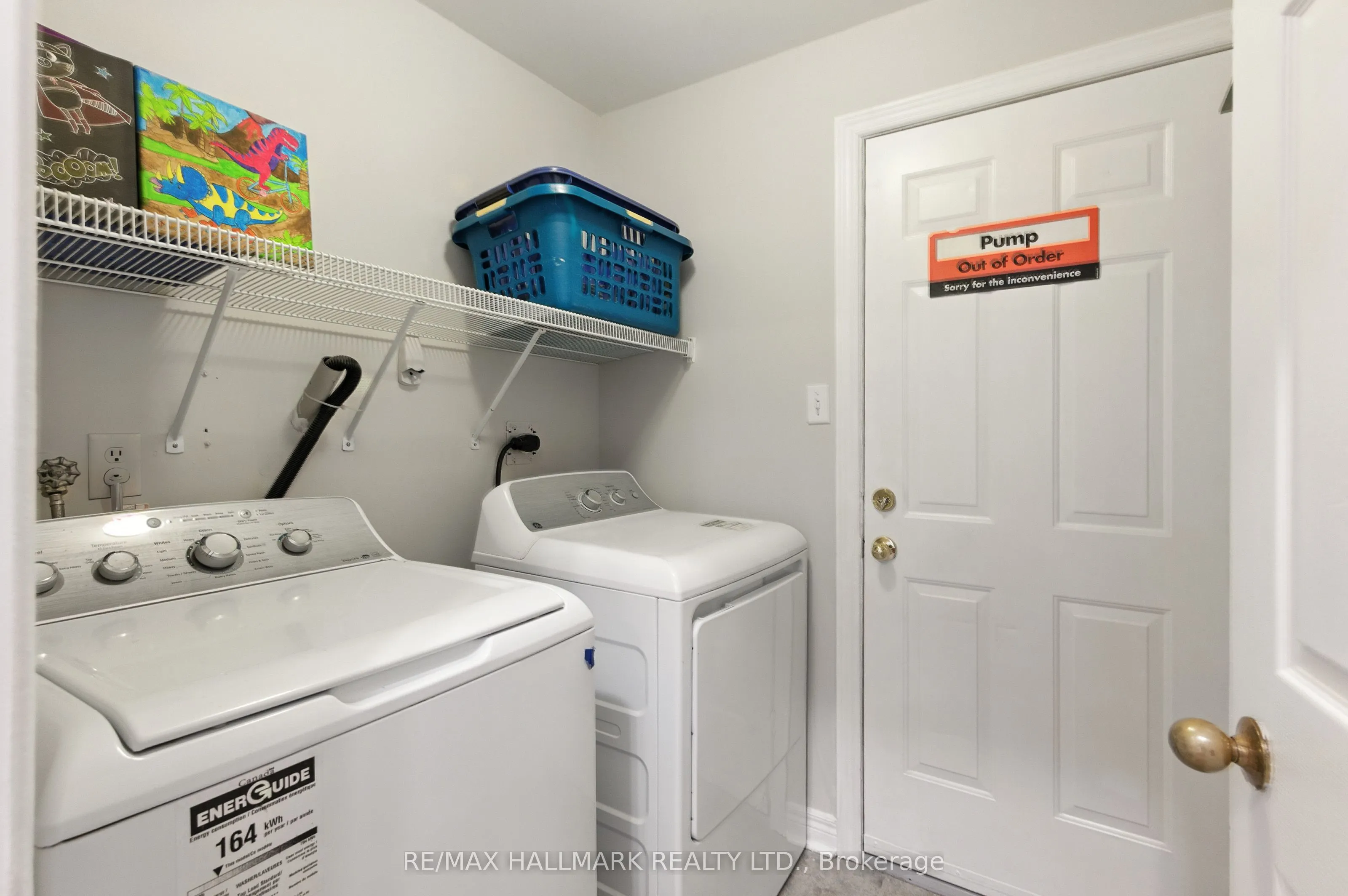 3288 Equestrian Crescent