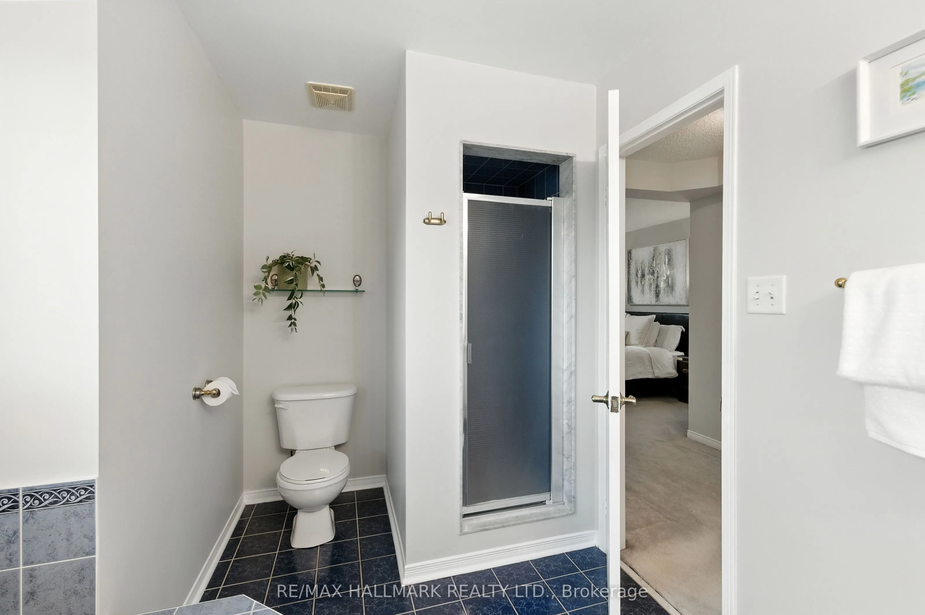 3288 Equestrian Crescent