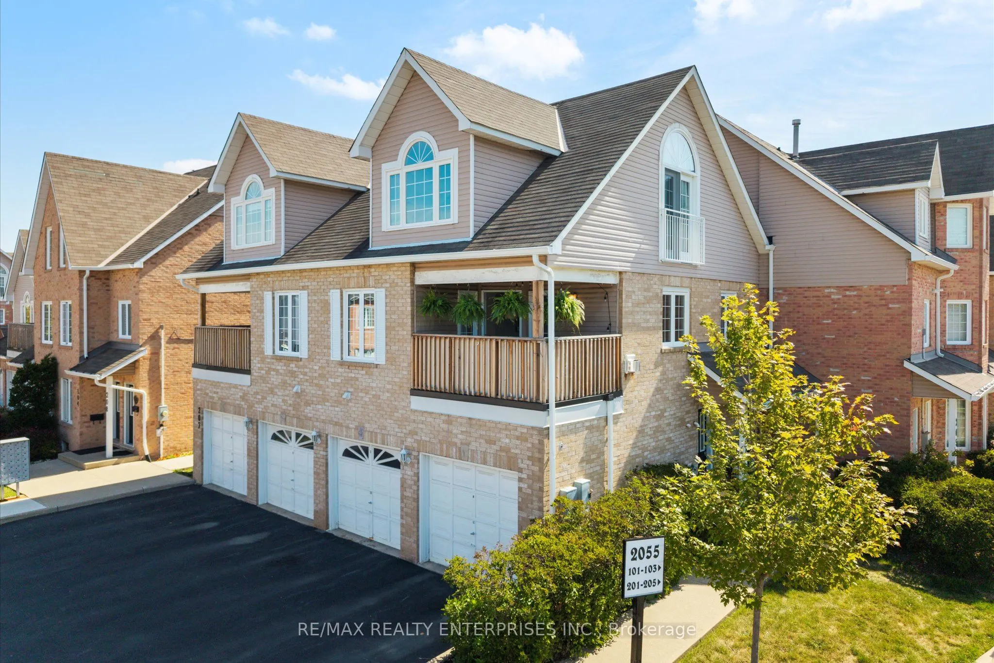 2055 Walkers Line, #206